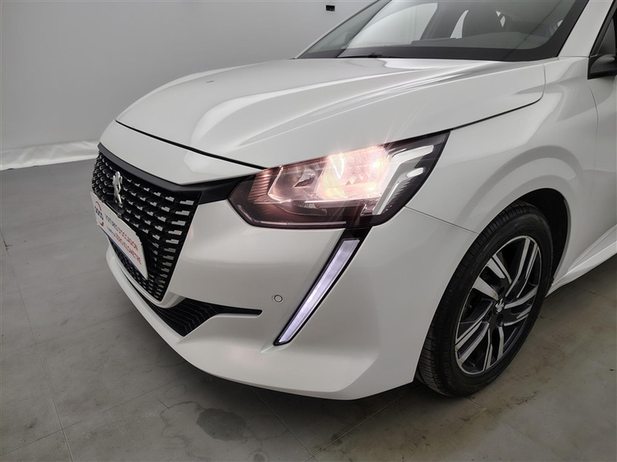 Peugeot 208 1.2i PureTech Allure CUIR/NAVI/PANO/LED/JA (2020) - Photo 15