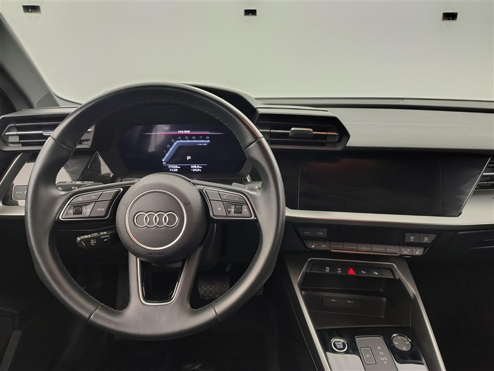 Audi A3 30 TFSI S-Line S tronic Cuir / Navi / Led / PDC av+ar (2024) - Photo 9