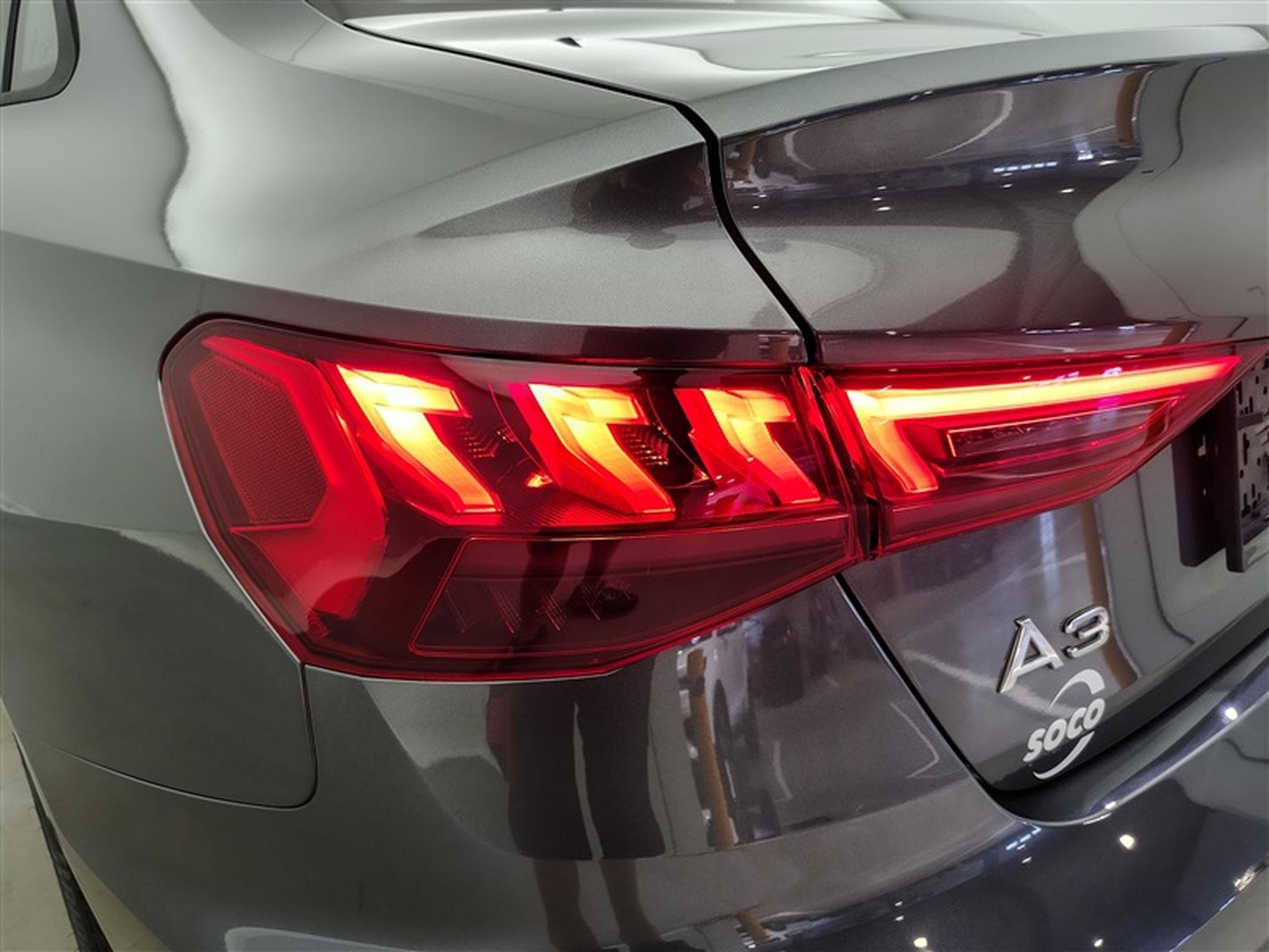 Audi A3 30 TFSI S-Line S tronic Cuir / Navi / Led / PDC av+ar (2024) - Photo 16