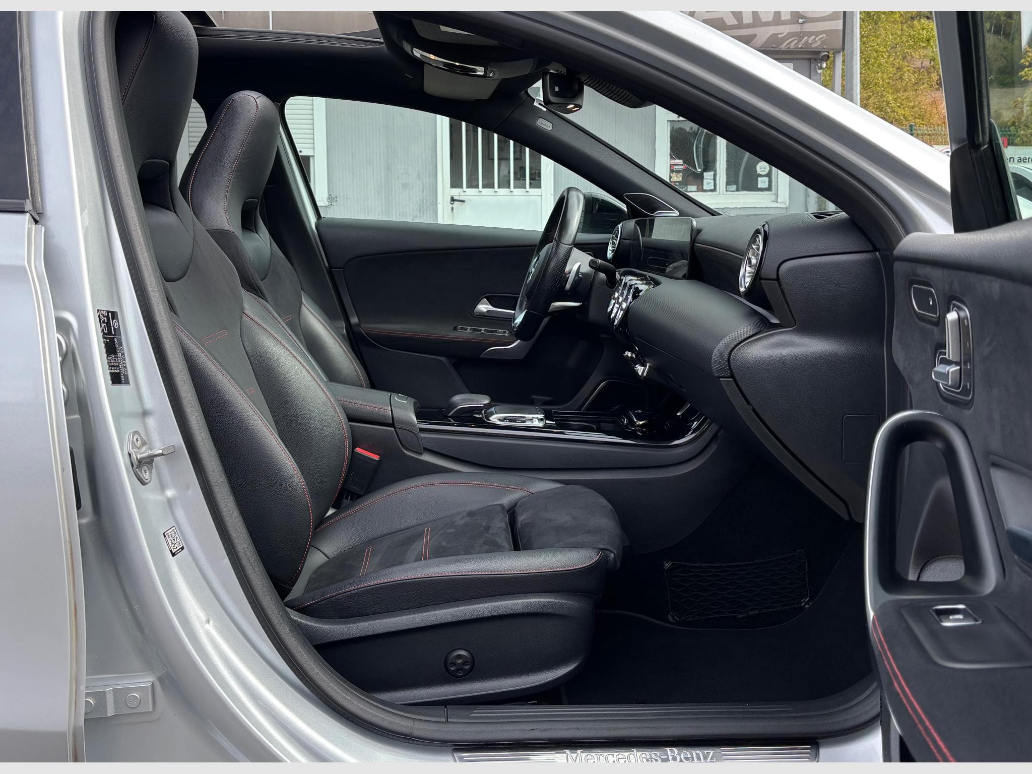 Mercedes A 250 A 250 AMG LINE 7G-DCT (2019) - Foto 10