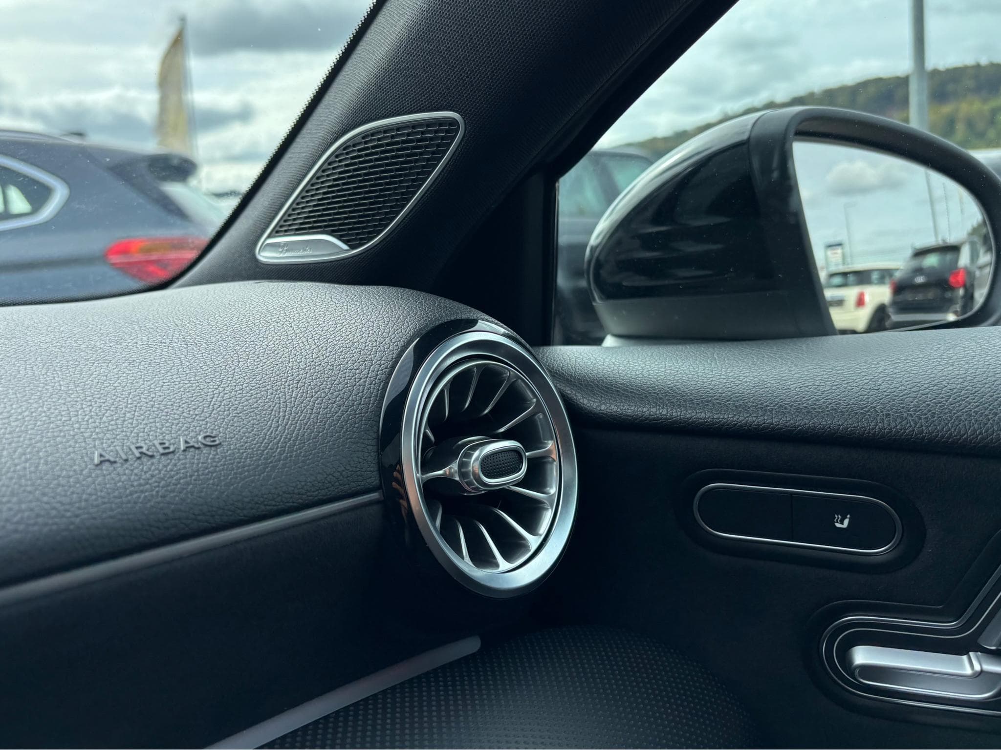 Mercedes A 250 A 250 AMG LINE 7G-DCT (2019) - Foto 13