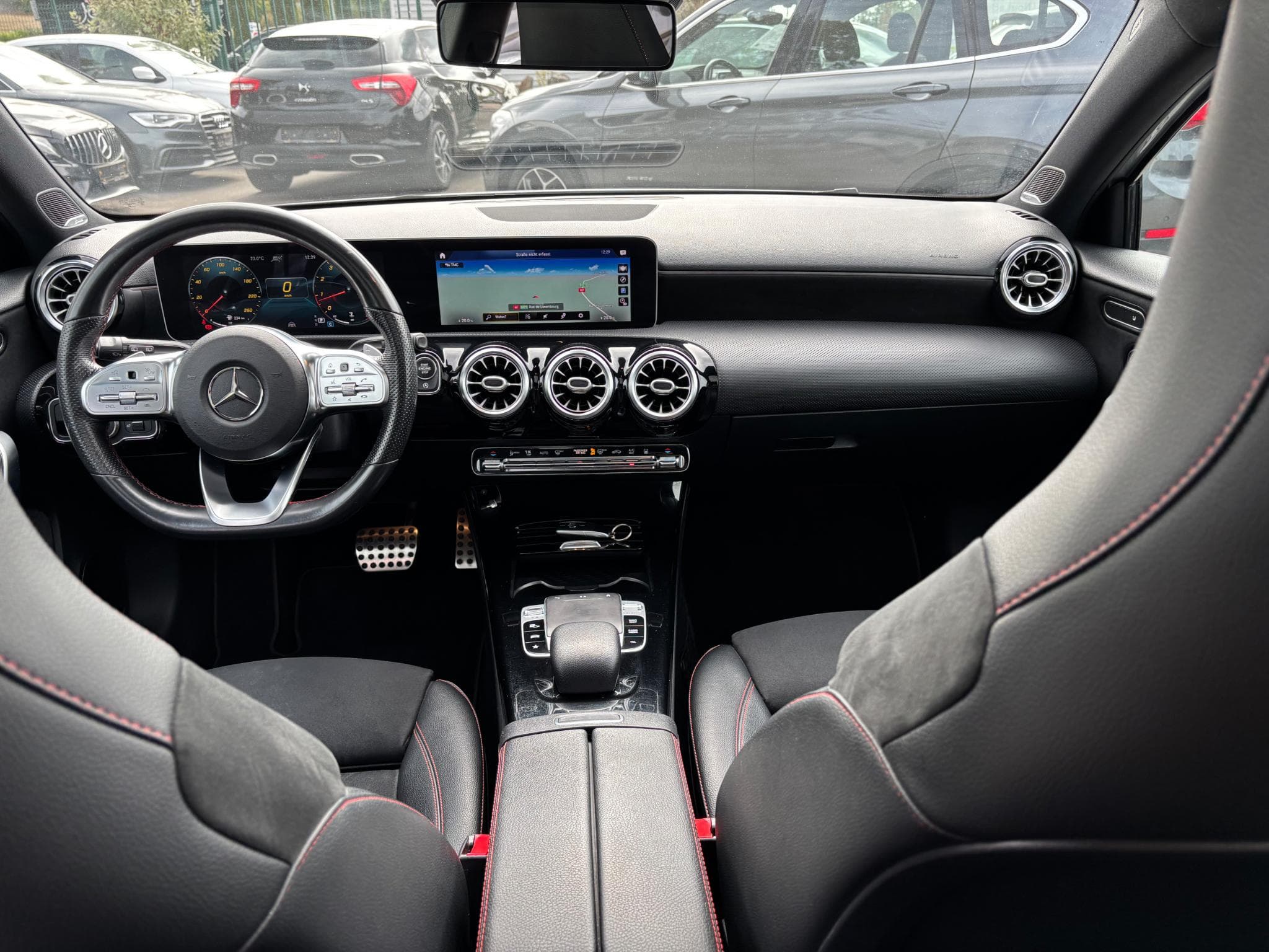 Mercedes A 250 A 250 AMG LINE 7G-DCT (2019) - Foto 8