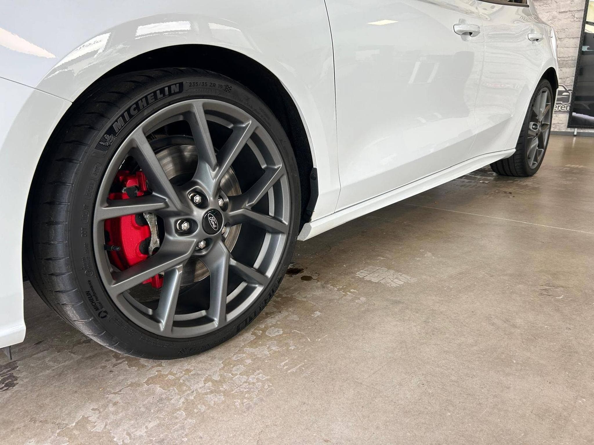 Ford Focus ST (2020) - Photo 7