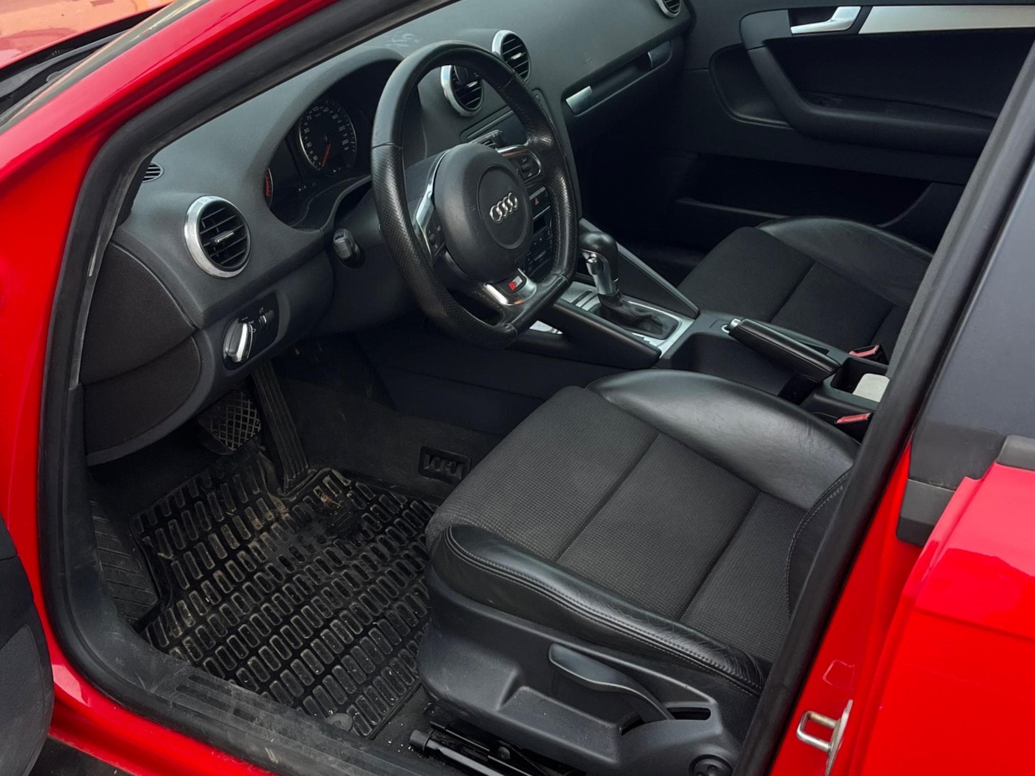 Audi A3 S-line (2010) - Photo 4