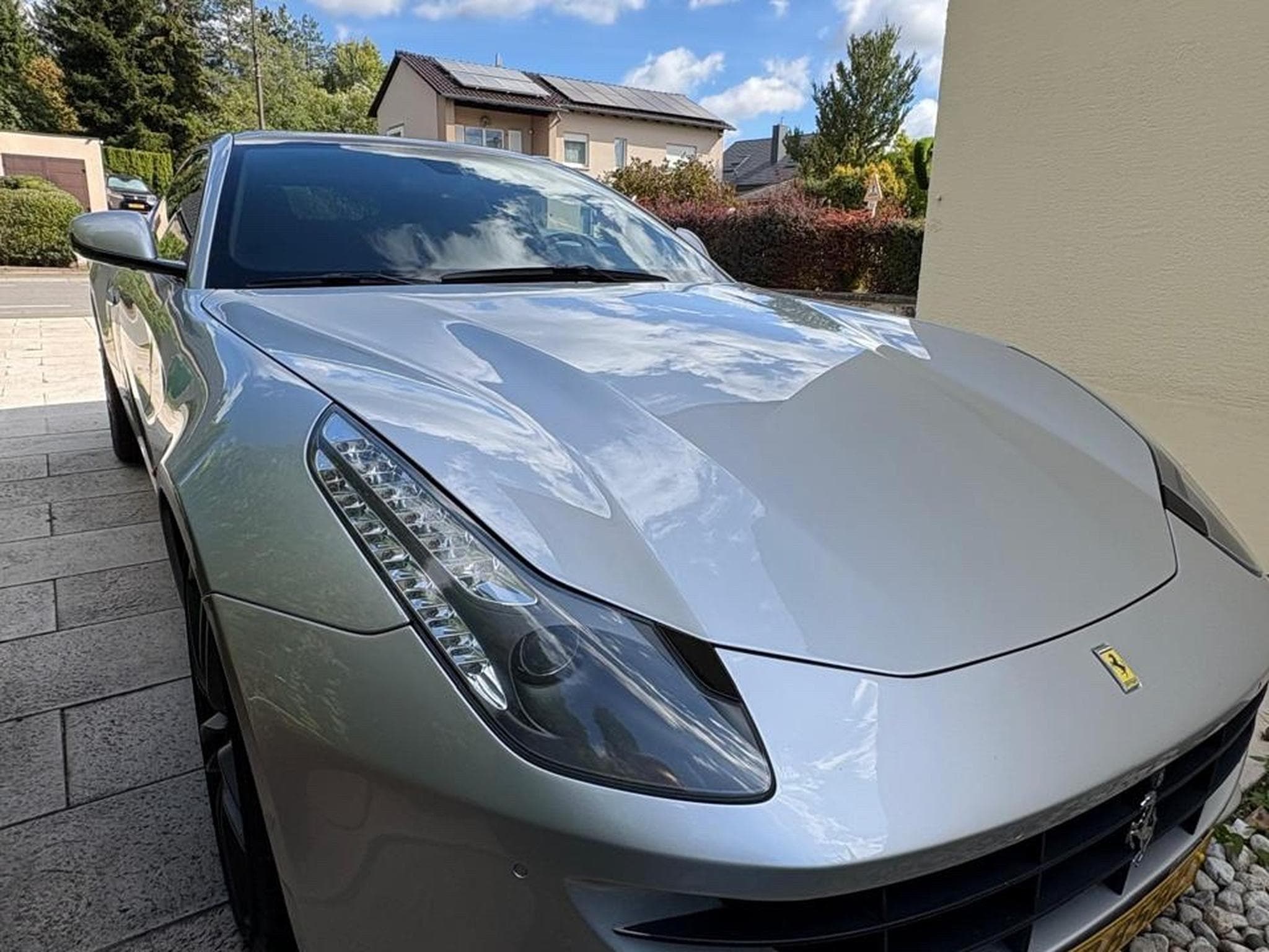 Ferrari FF V12 6.3 - 660 ch (2015) - Photo 1