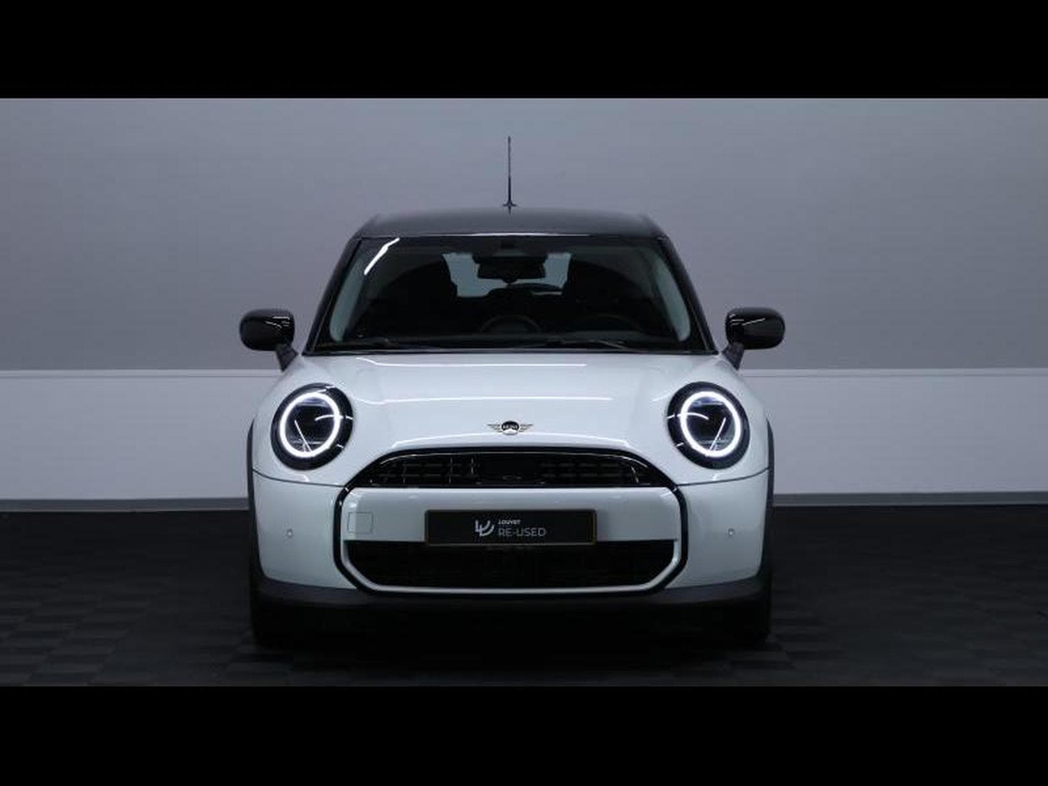 MINI Cooper 1.5 156ch Steptronic (2024) - Foto 2