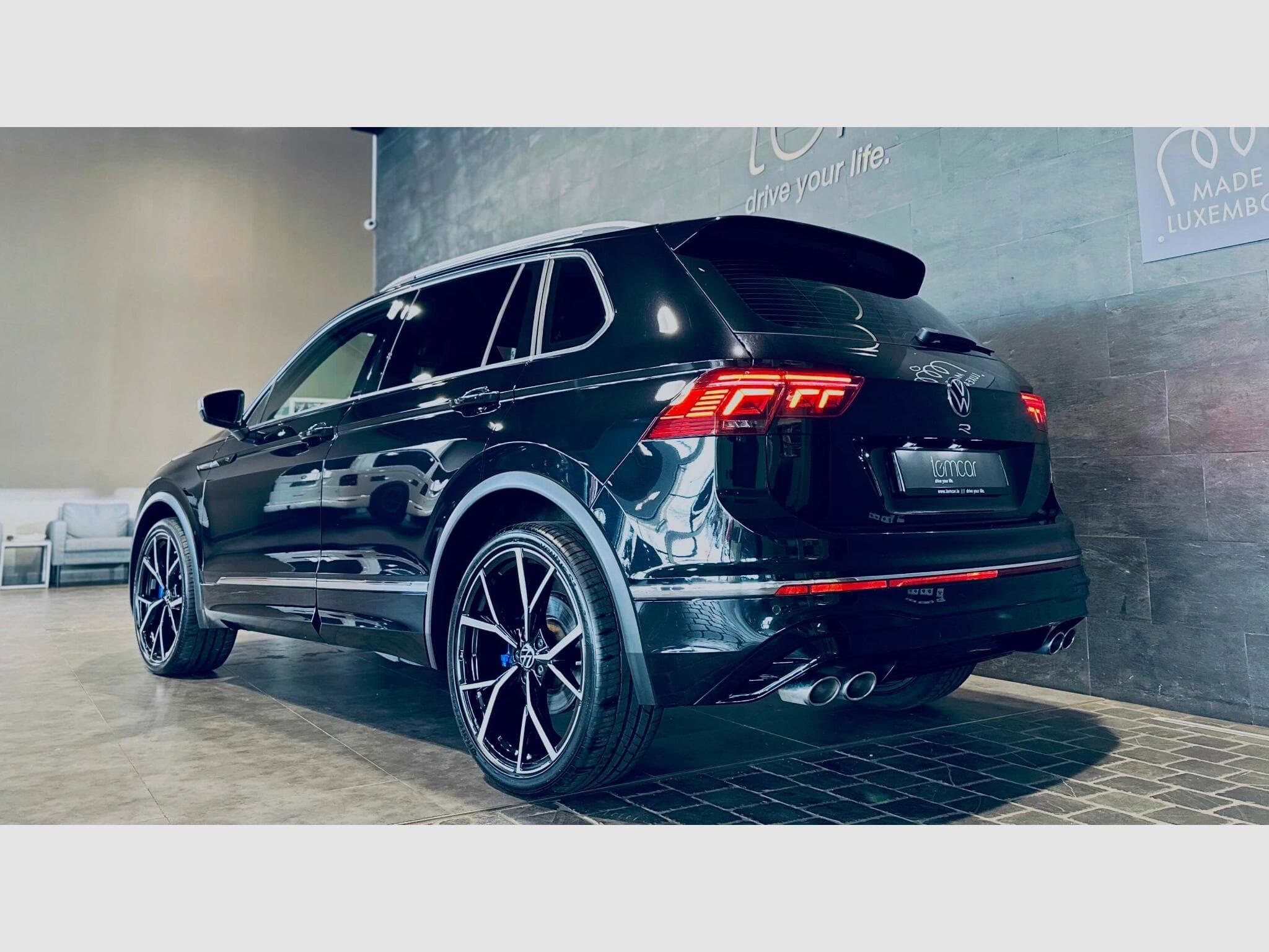 VW Tiguan TIGUAN R 4MOTION TSI DSG (2022) - Photo 4