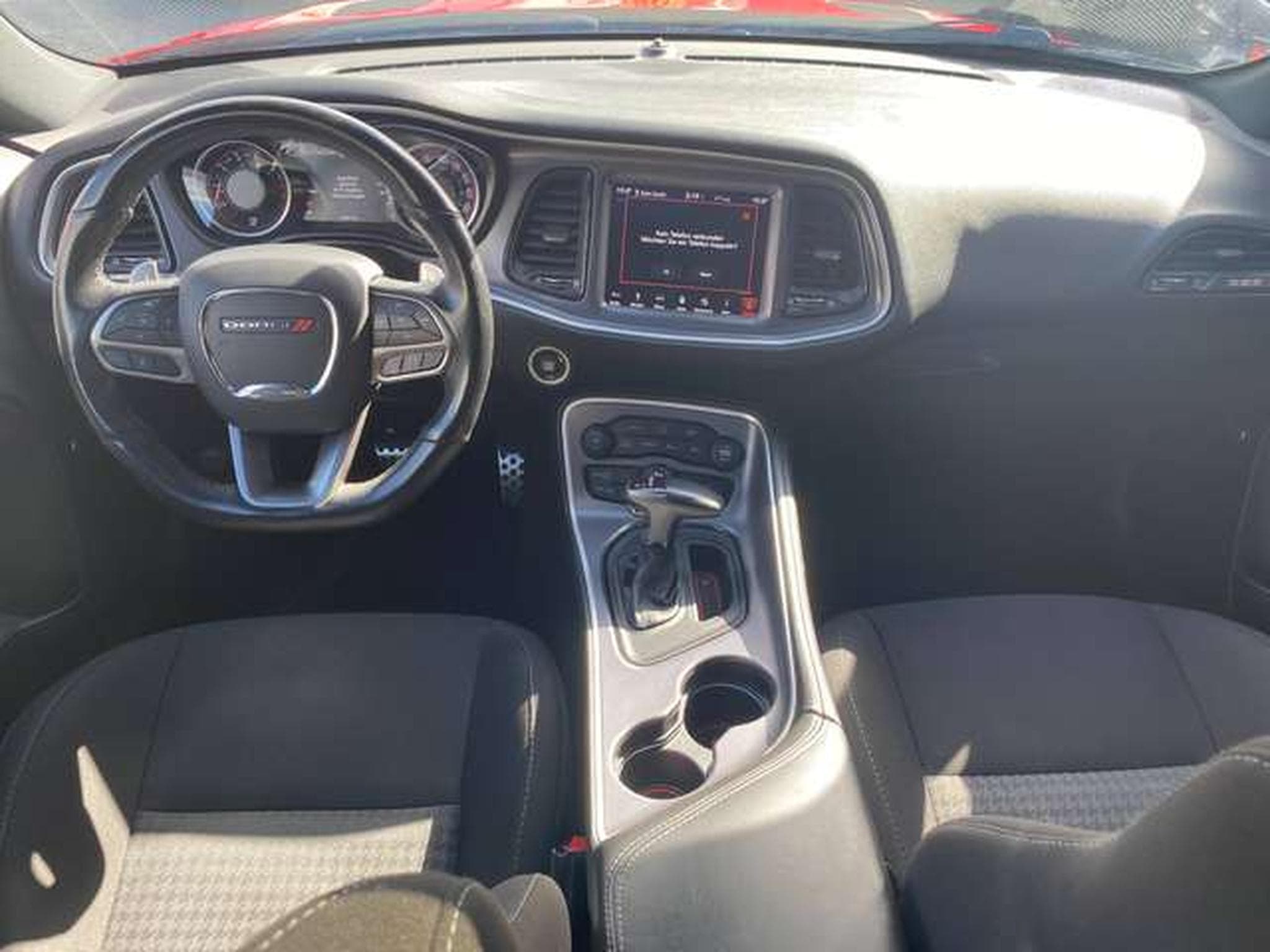 Dodge Challenger Challenger Automatik 392 Hemi Scat Pack Shaker Jusqu'à 36 mo (2020) - Photo 24