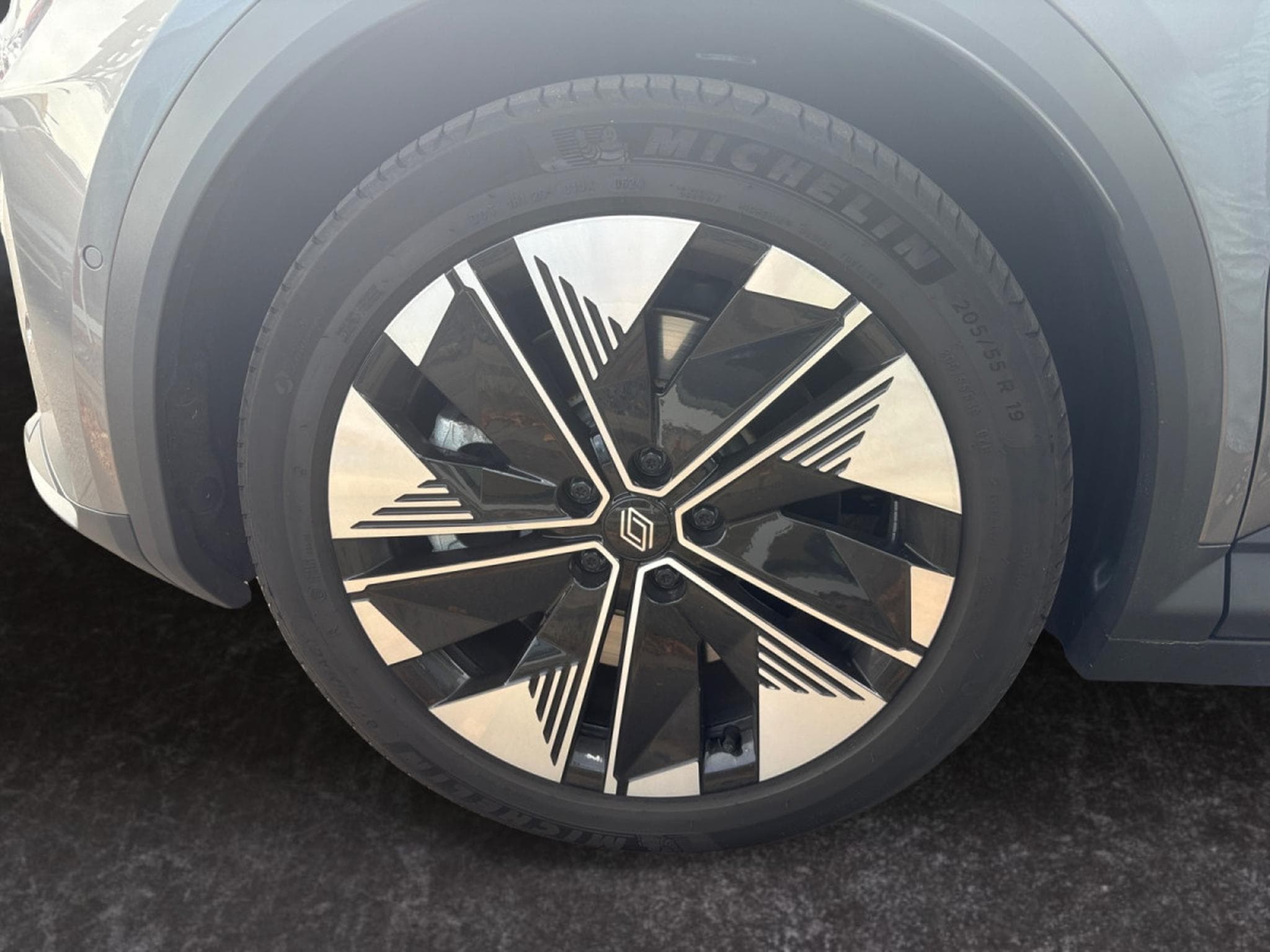 Renault Scenic TECHNO 220 LONG RANGE (2024) - Photo 6