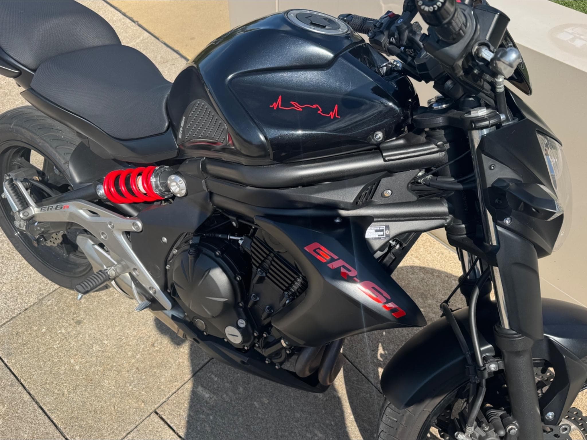 Kawasaki ER6 er6n (2013) - Photo 2