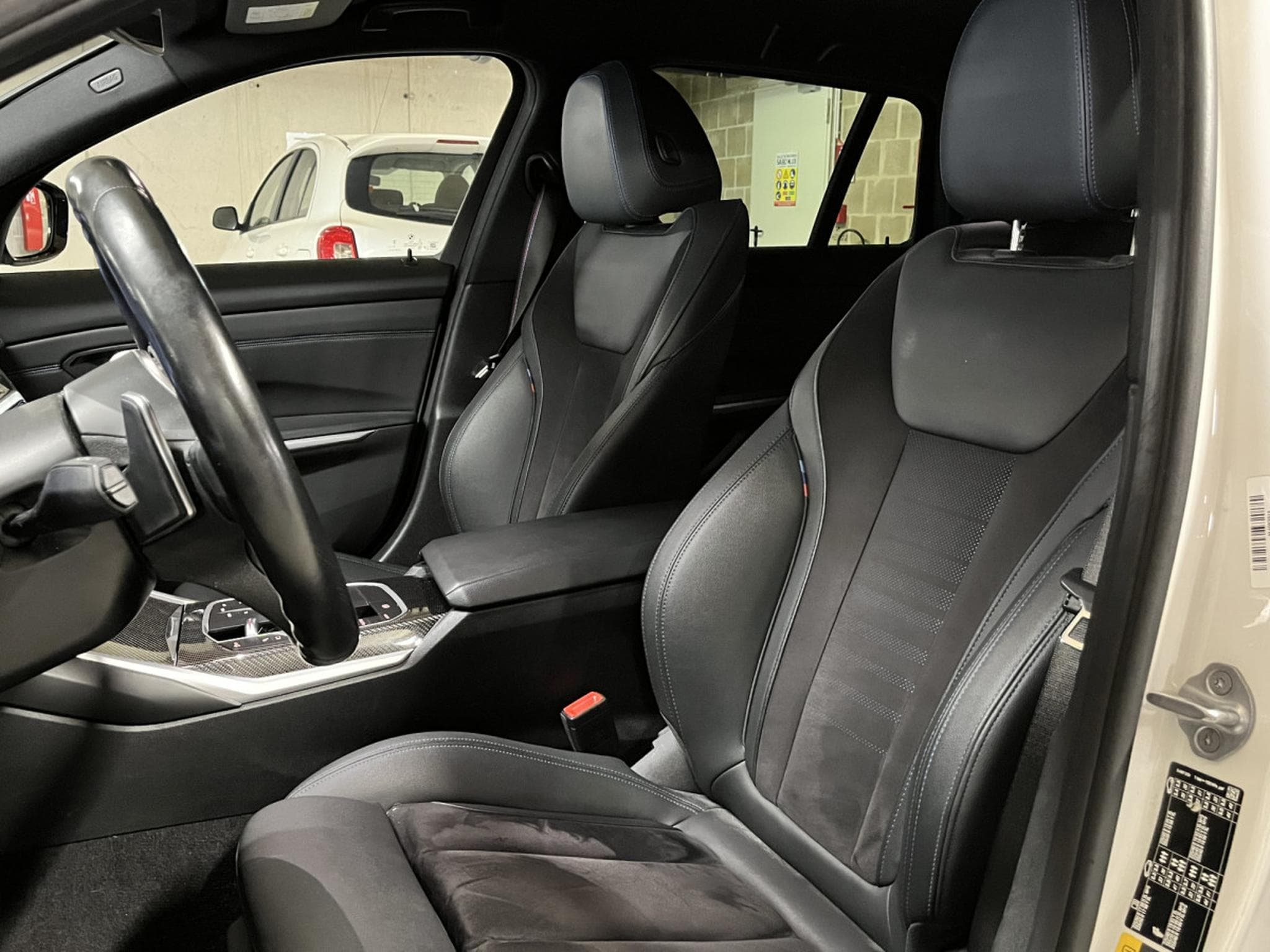 BMW 330 330e TOURING/ PACK M/ CARBON (2023) - Photo 8