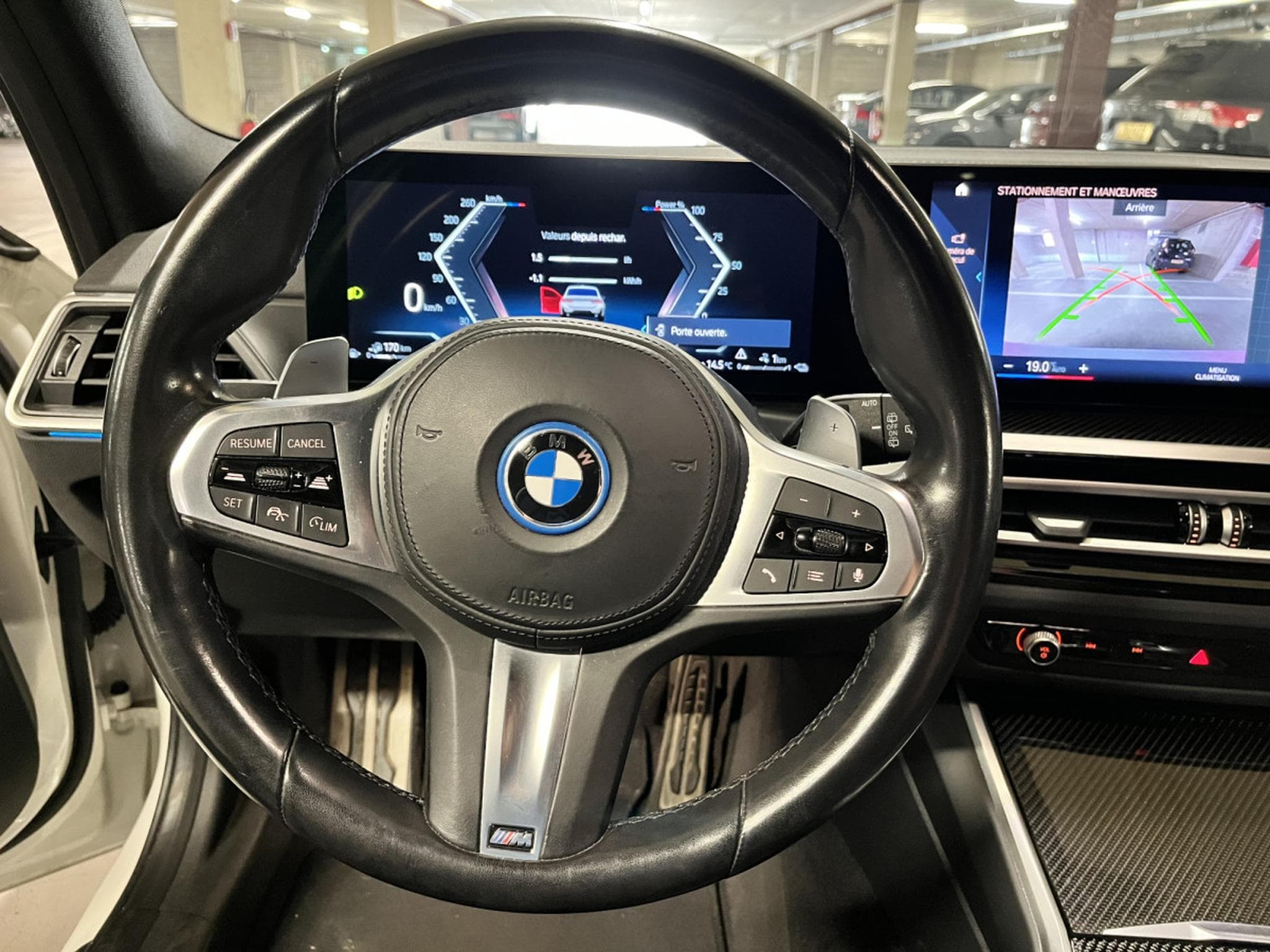 BMW 330 330e TOURING/ PACK M/ CARBON (2023) - Photo 11