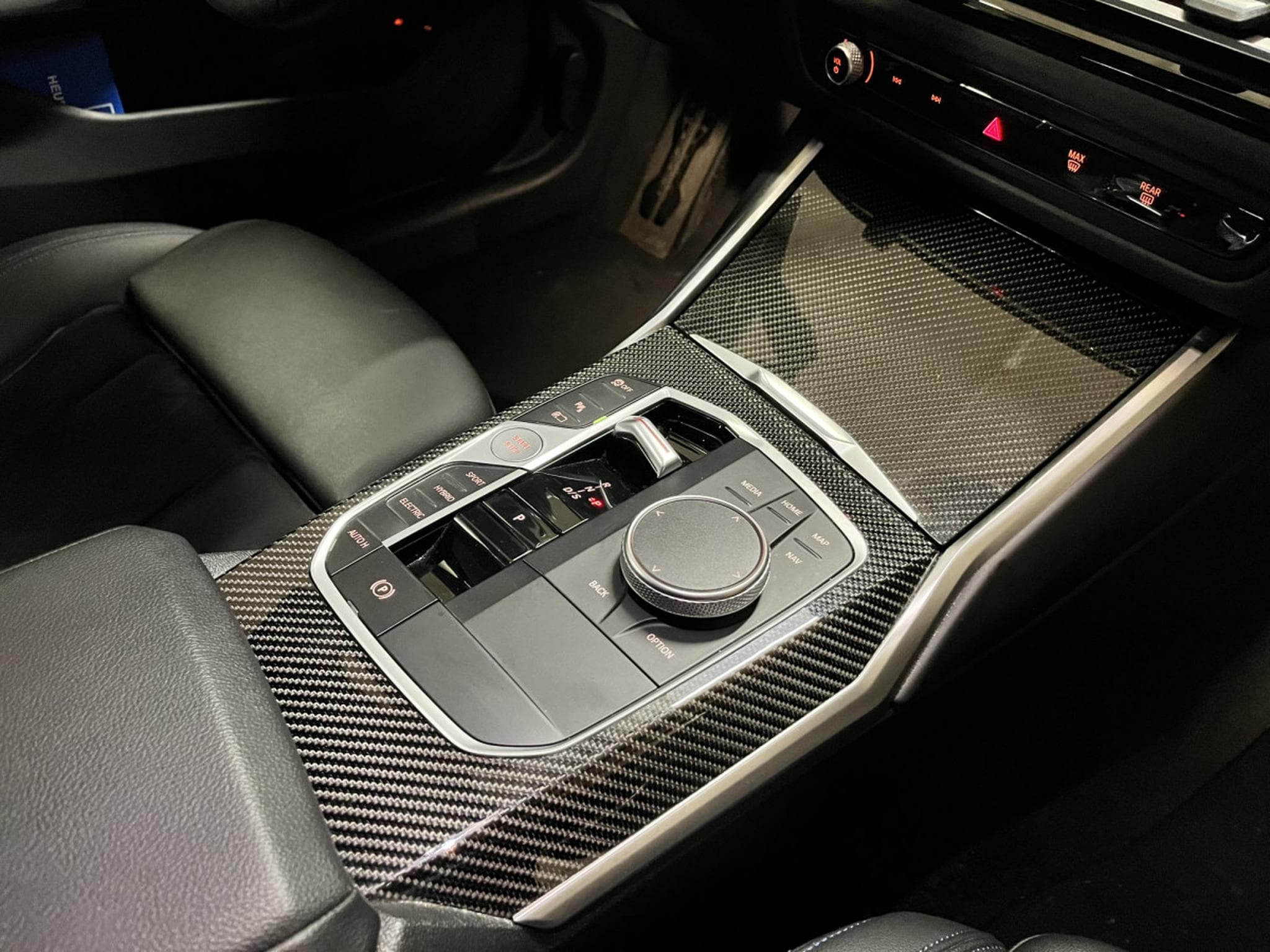 BMW 330 330e TOURING/ PACK M/ CARBON (2023) - Photo 13