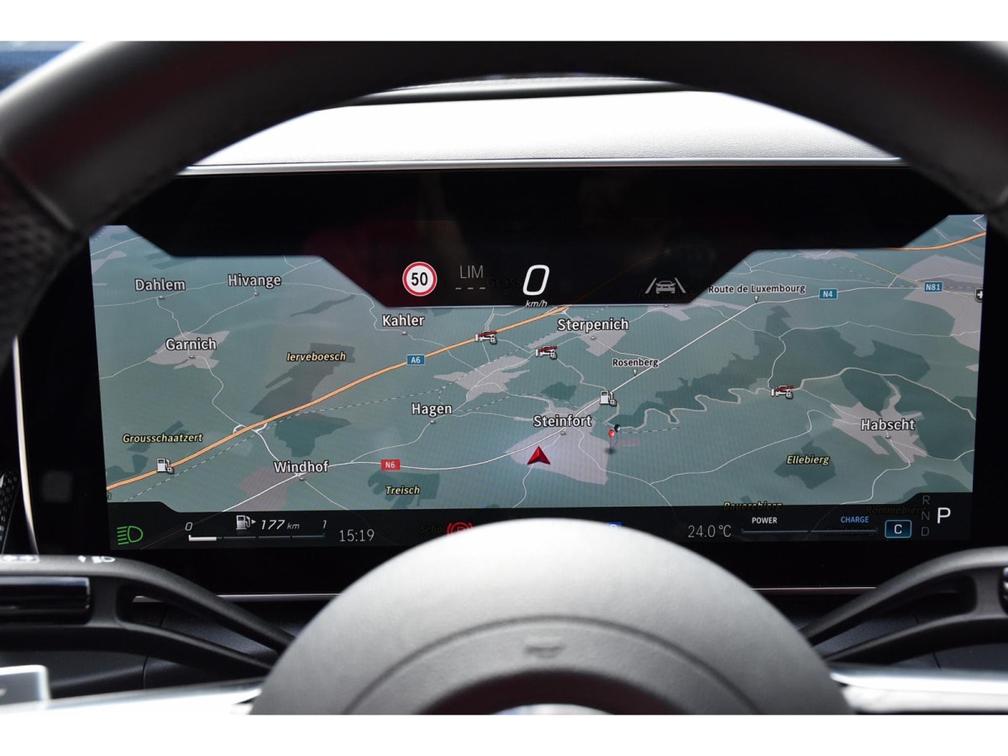 Mercedes GLC 220 CDI Coupe 4Matic AMG Line 9G PANO MEMO DIST ATT RMQ CAM360 (2026) - Photo 17