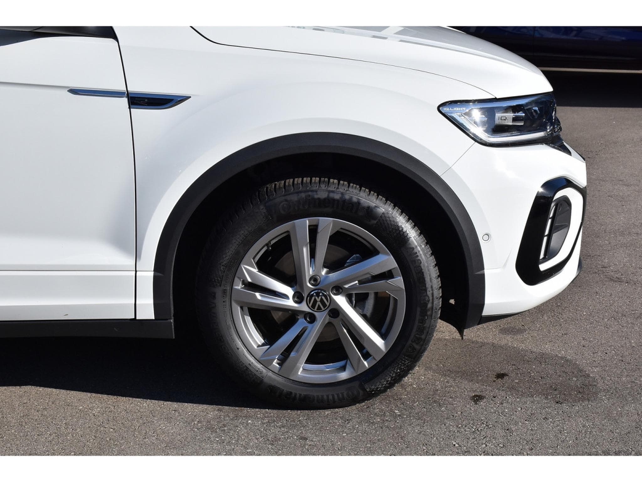 VW T-Roc Cabrio 1.5 TSI R-Line DSG ACC LANE PARK CAM 1° MAIN (2026) - Photo 7