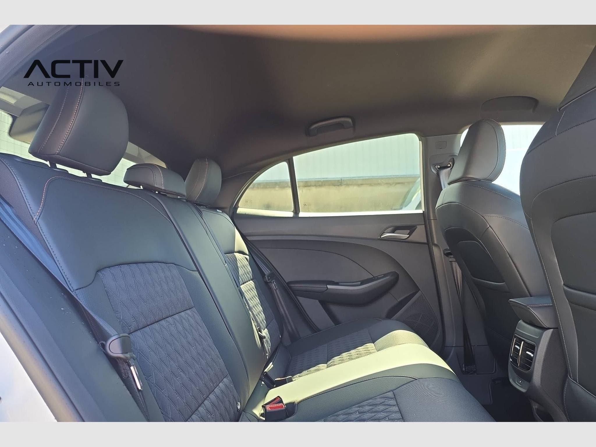 Mg MG3 1.5 L Hybrid+ 195 ch Luxury (2025) - Photo 10