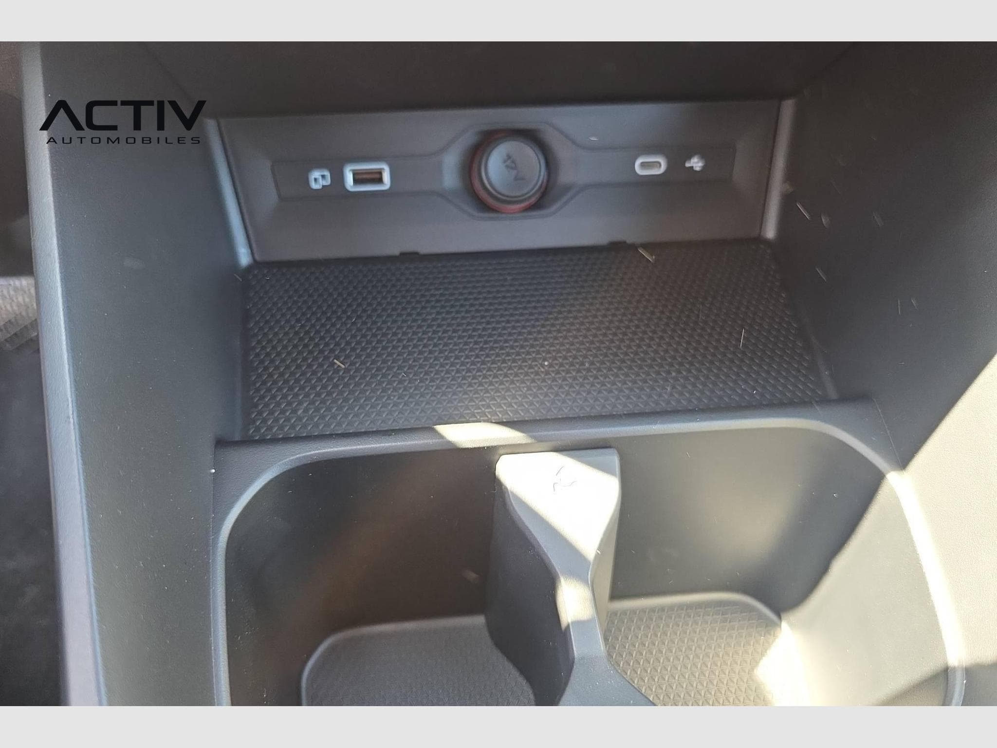 Mg MG3 1.5 L Hybrid+ 195 ch Luxury (2025) - Photo 18