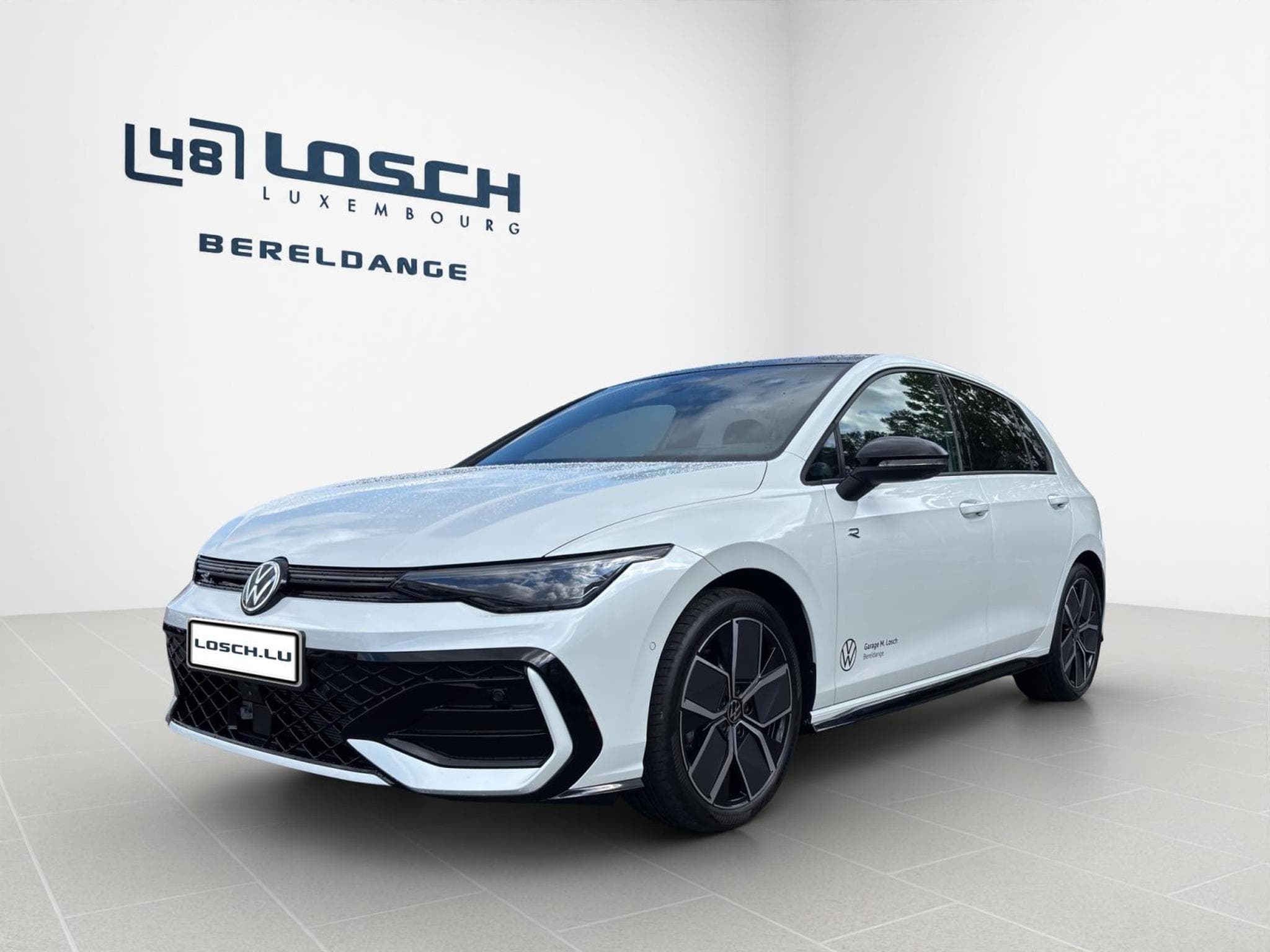 VW Golf R-Line (2026) - Photo 1