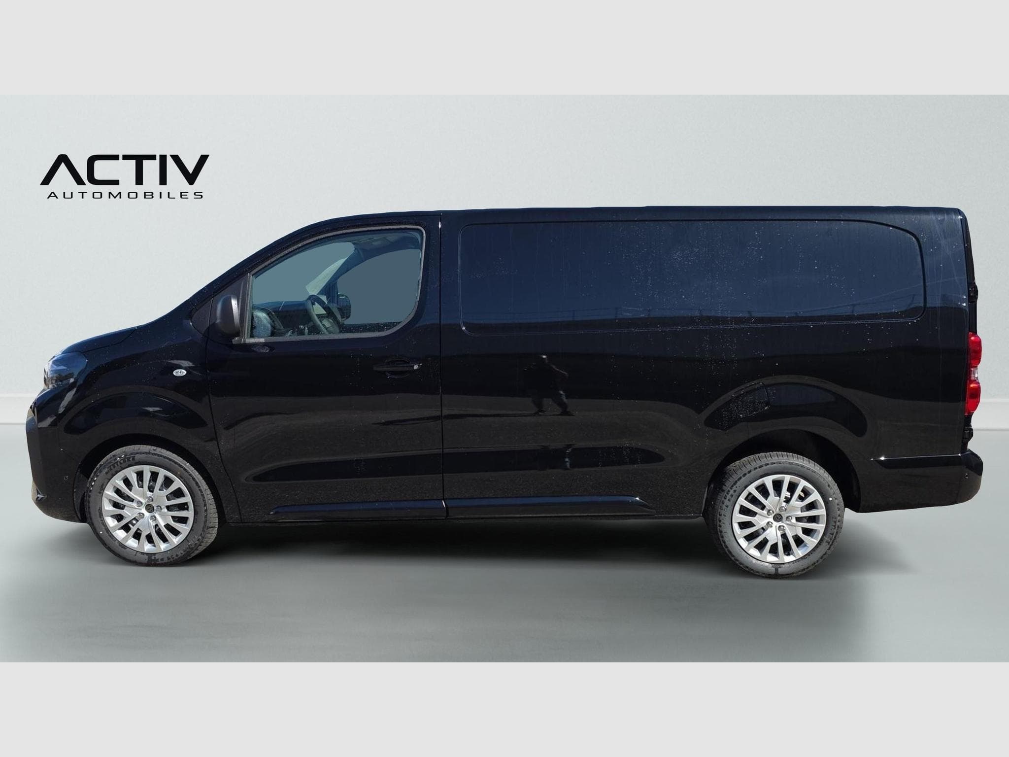 Peugeot Expert XL DIESEL 180 CH AUTOMATIQUE (2026) - Photo 4