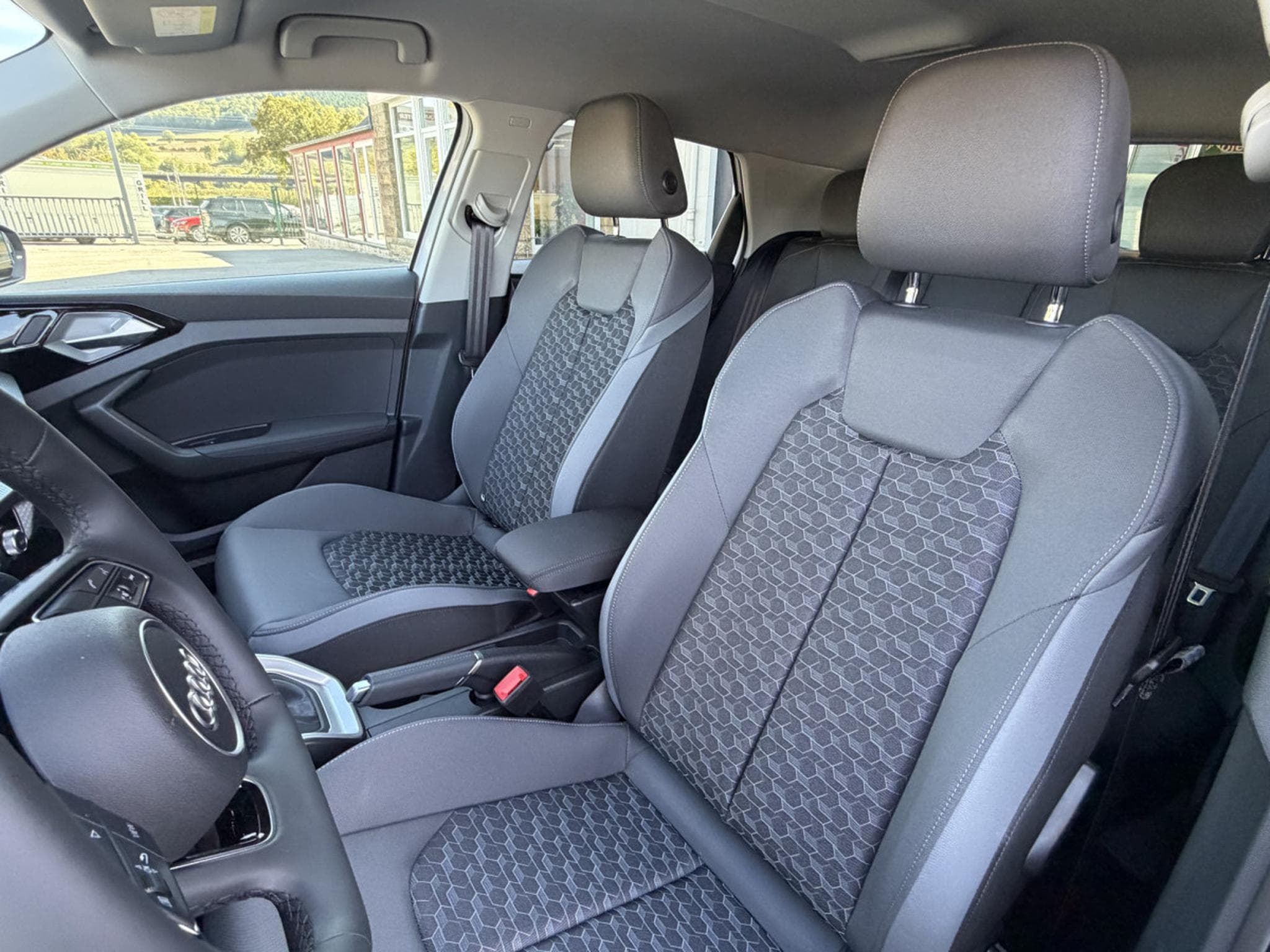Audi A1 1.5L S line Black Edition (2026) - Photo 10
