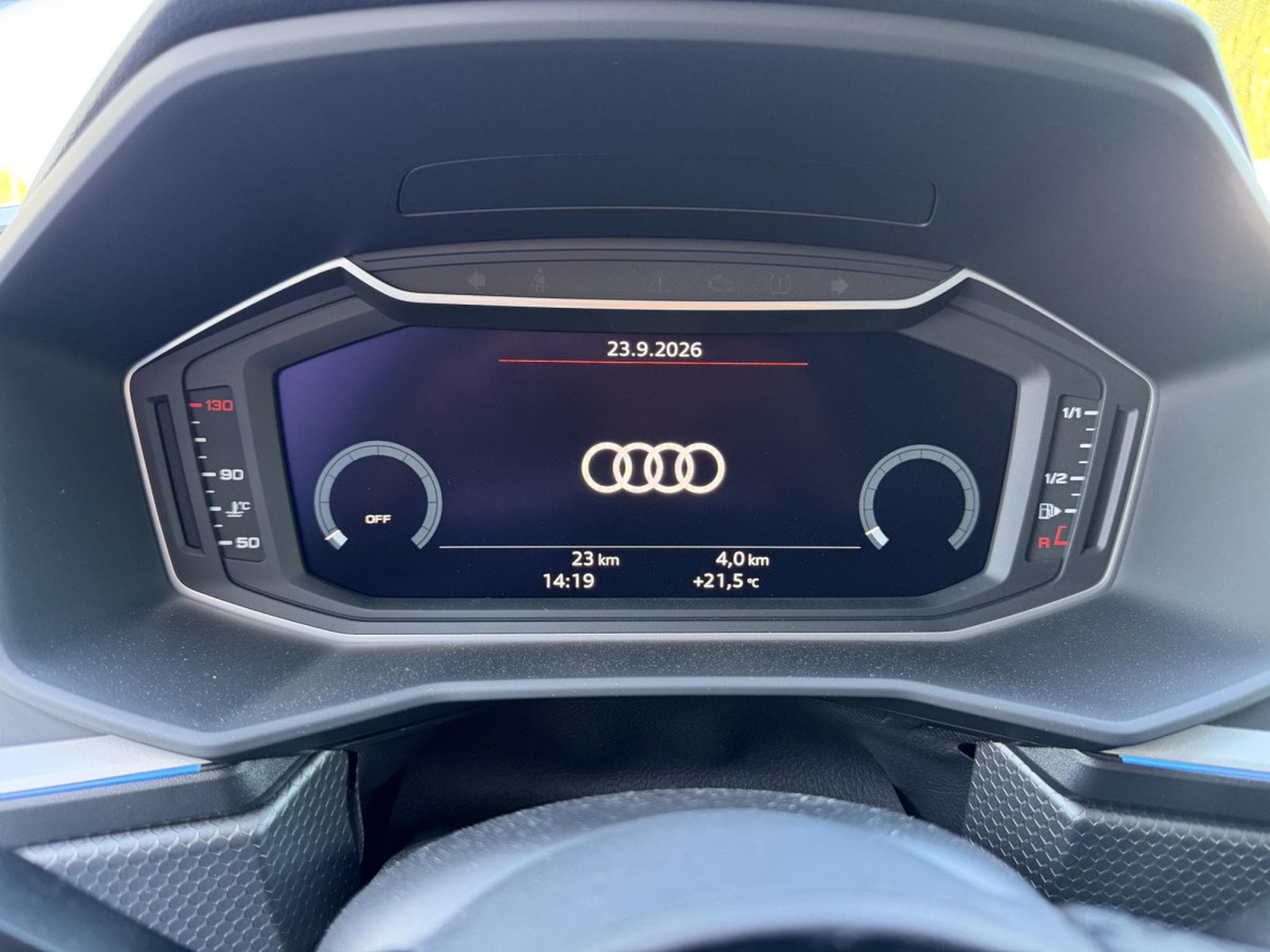 Audi A1 1.5L S line Black Edition (2026) - Photo 11