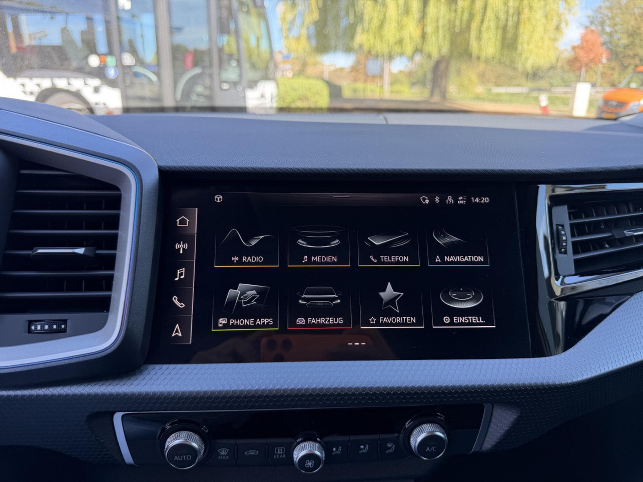 Audi A1 1.5L S line Black Edition (2026) - Photo 13