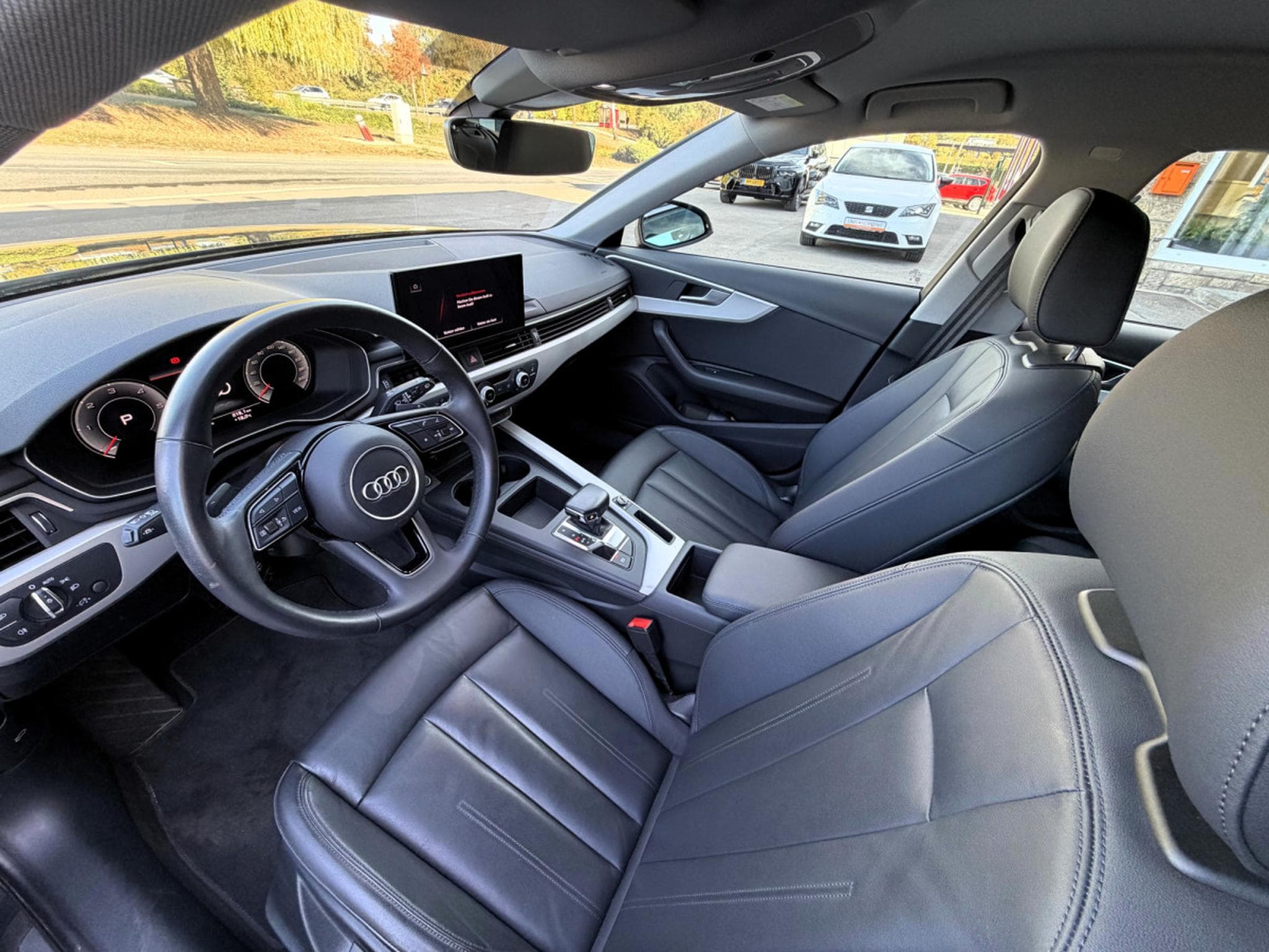 Audi A4 AVANT 2.0L TDI (2024) - Photo 9