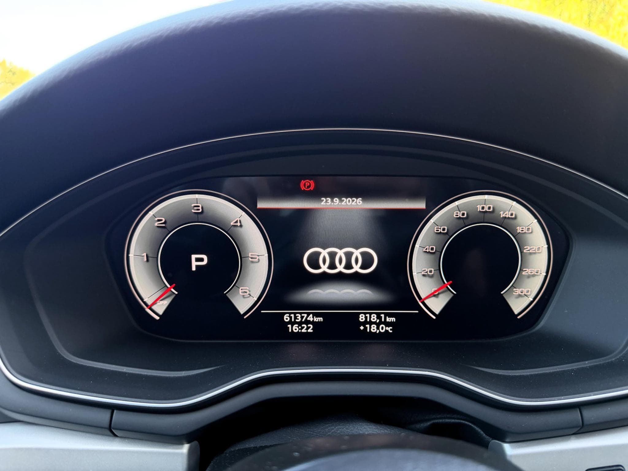 Audi A4 AVANT 2.0L TDI (2024) - Photo 11