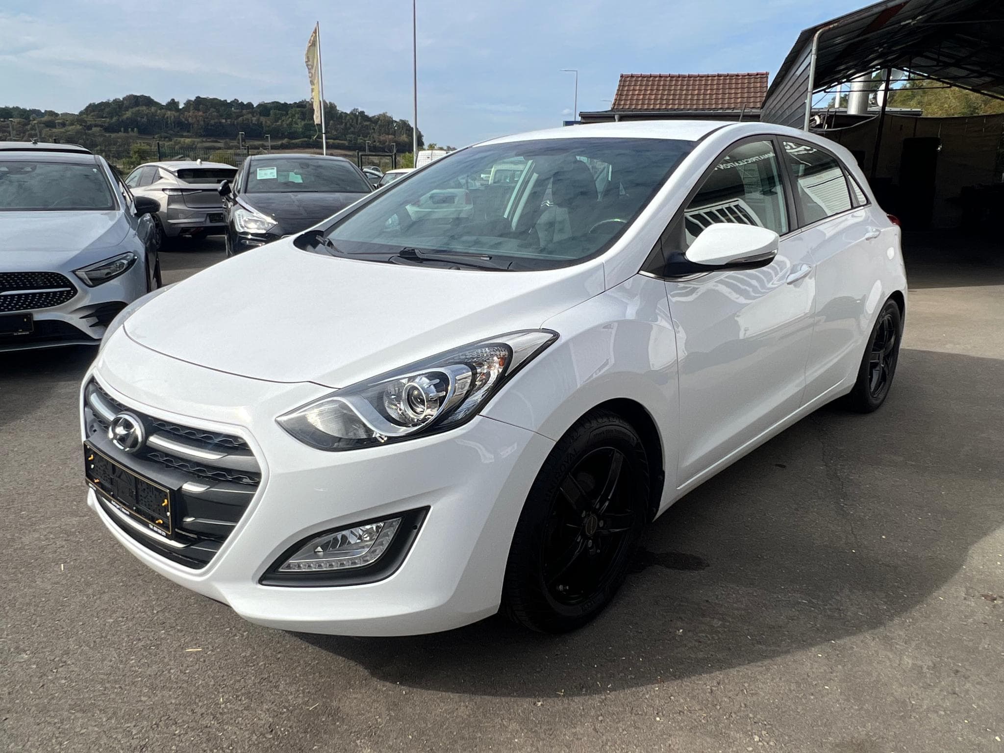 Hyundai i30 1.6 CRDi 110CV INTUITIVE (2015) - Photo 6
