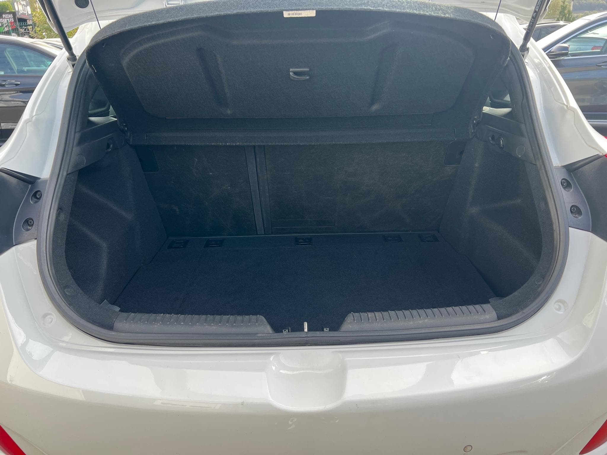 Hyundai i30 1.6 CRDi 110CV INTUITIVE (2015) - Photo 15