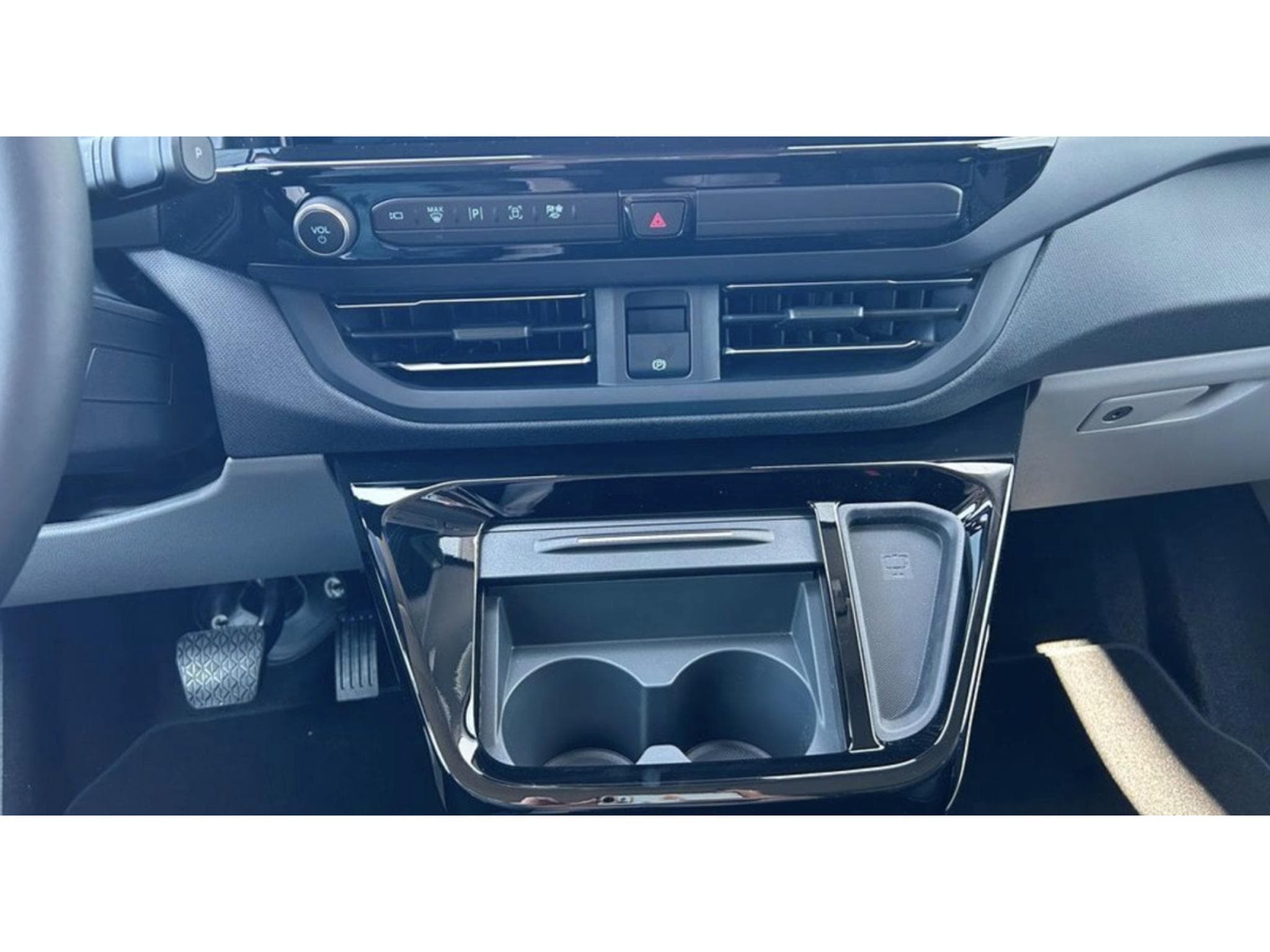 Ford Tourneo Tourneo Custom Titanium X L2 PHEv 227cv (2026) - Photo 13