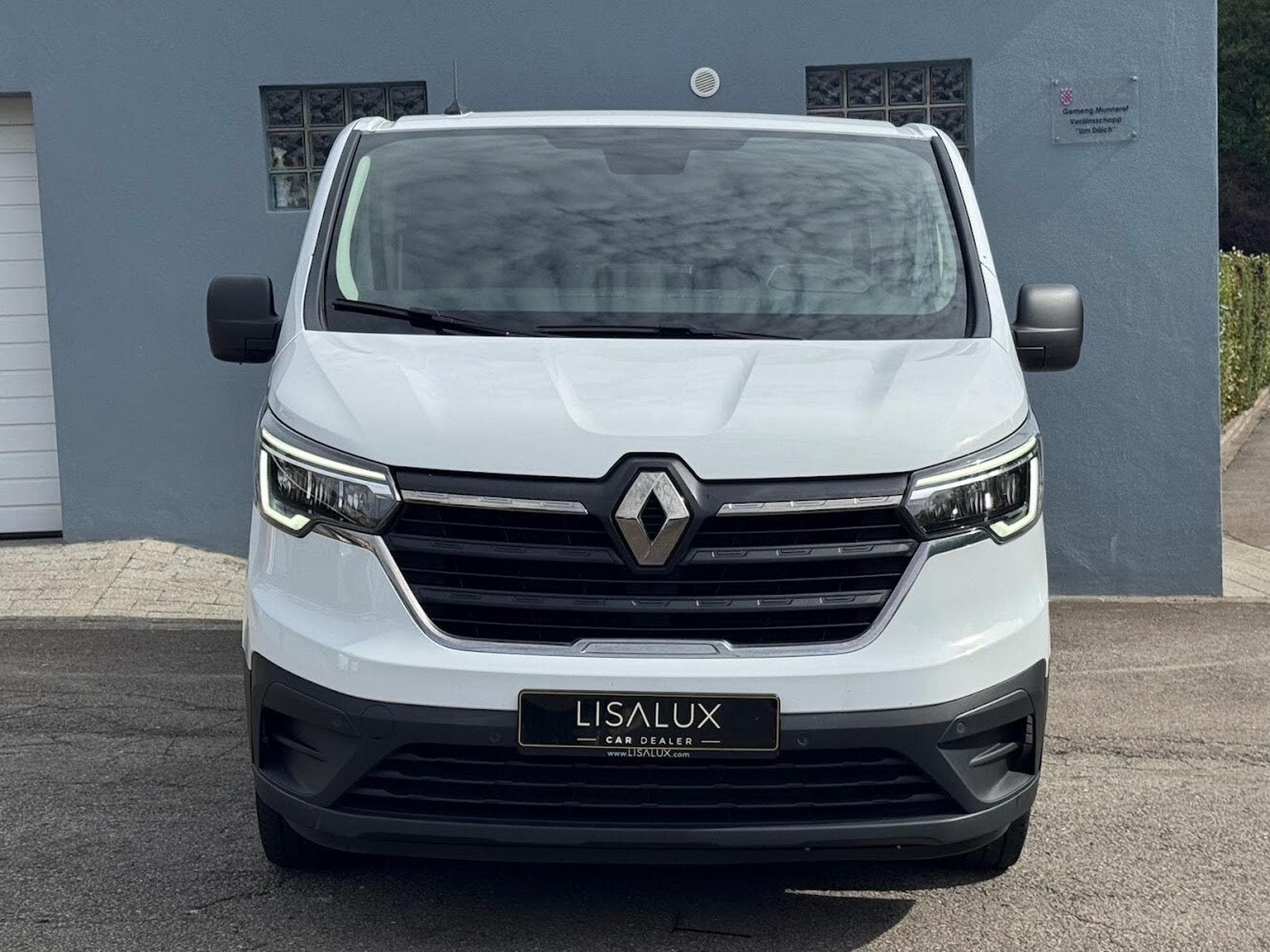 Renault Trafic 150 AUTO 6 PLACES CABINE APPROFONDIE (2022) - Foto 10