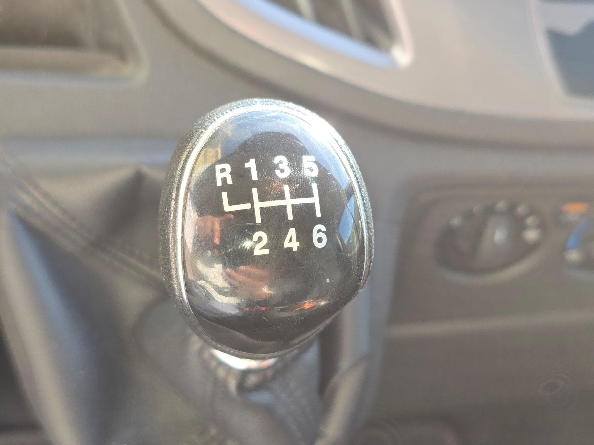 Ford Transit Rehaussé 9 places (2019) - Foto 9