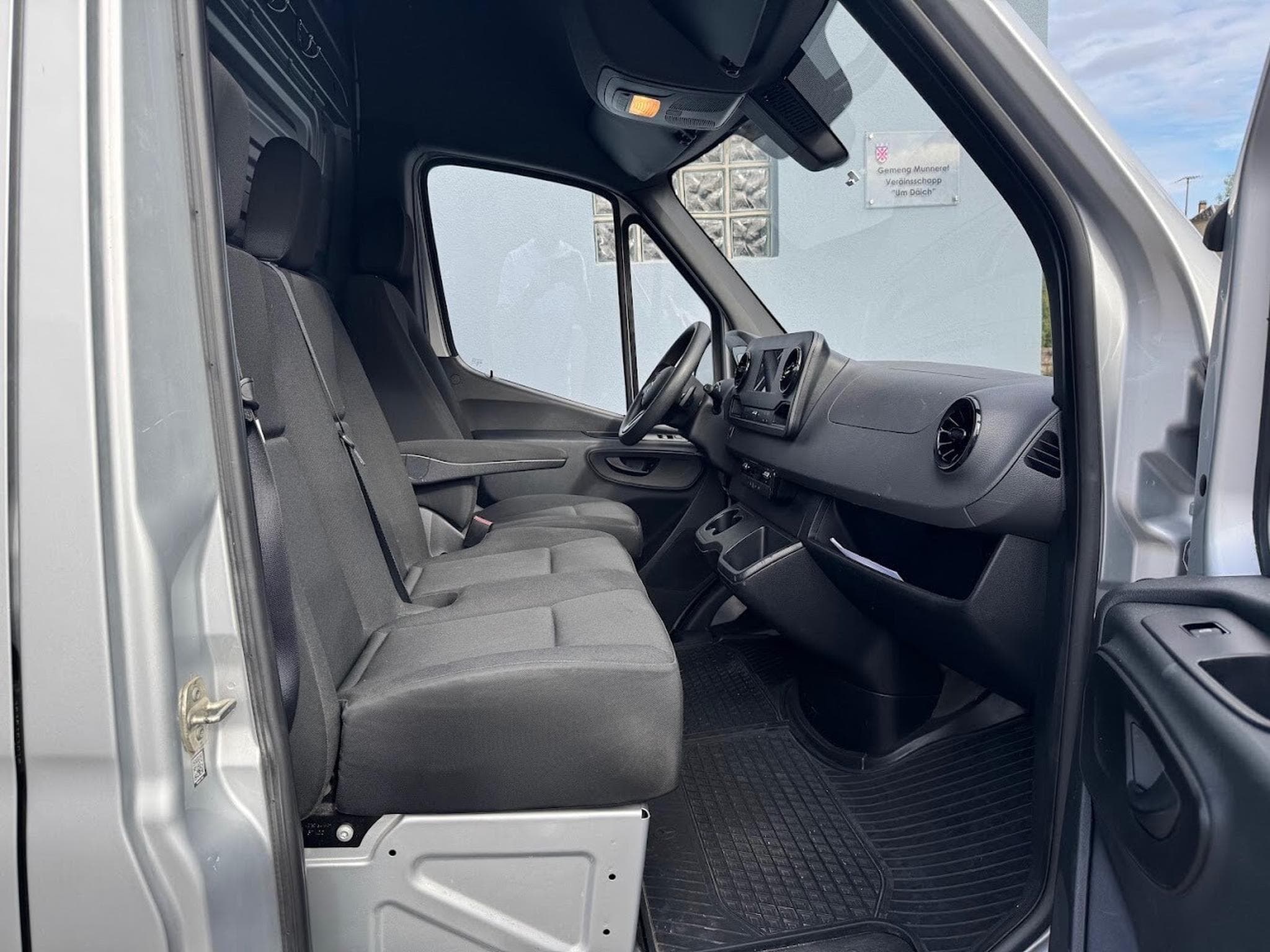 Mercedes Sprinter 214 CDI 9GTRONIC (2020) - Photo 4