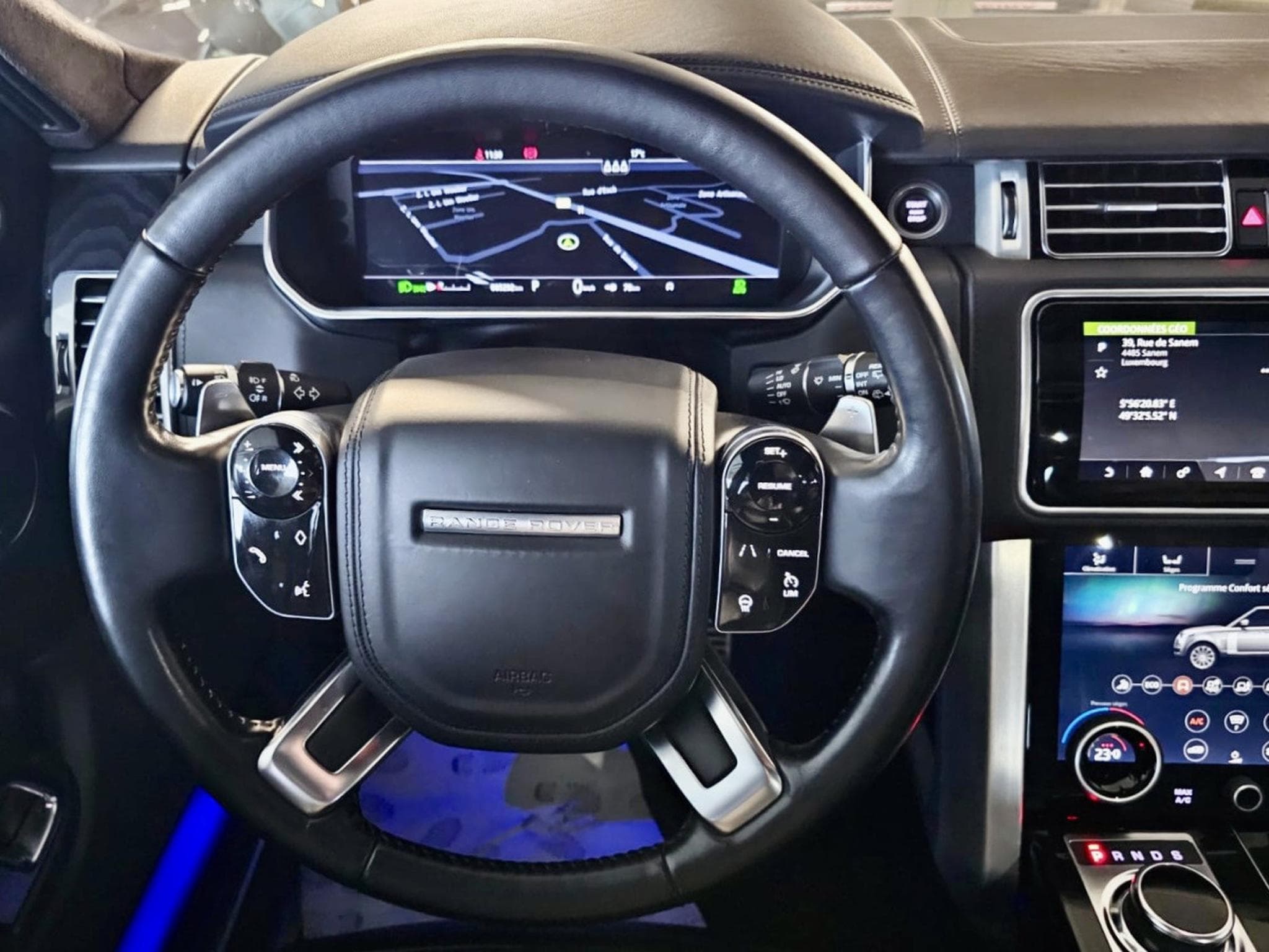 Land-Rover Range Rover 4.4 SDV8 VOGUE AUTOBIOGRAPHY FULL OPTIONS (2018) - Photo 10
