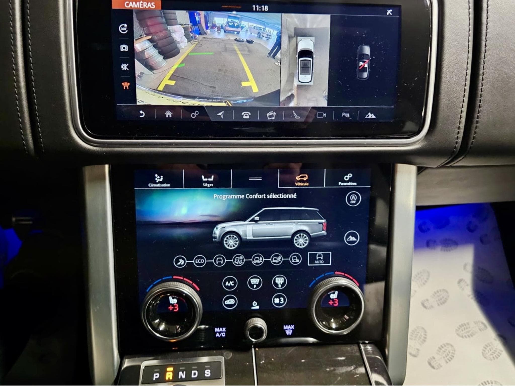 Land-Rover Range Rover 4.4 SDV8 VOGUE AUTOBIOGRAPHY FULL OPTIONS (2018) - Photo 11