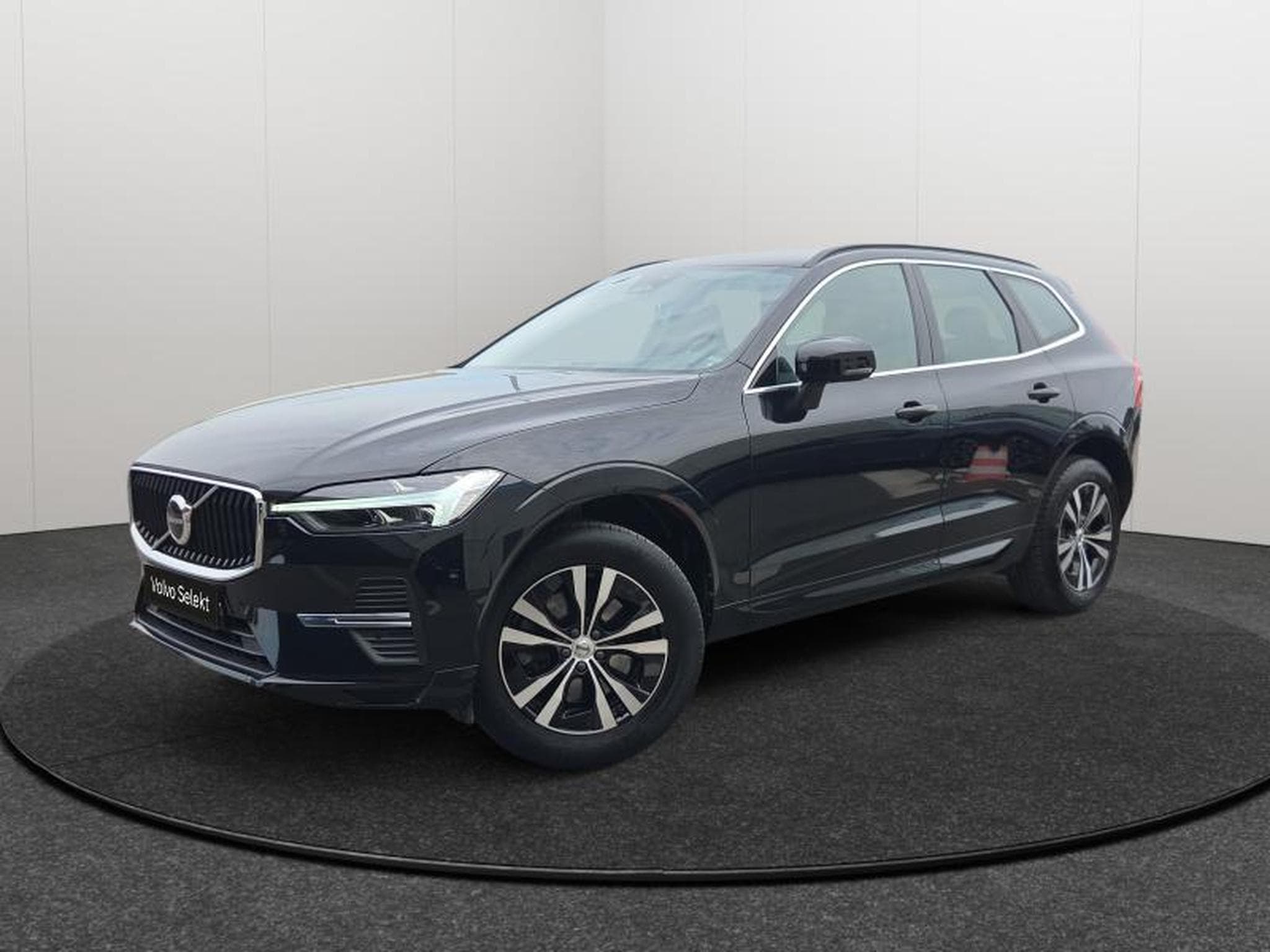 Volvo XC60 B4 AWD Core / Diesel (2022) - Photo 1