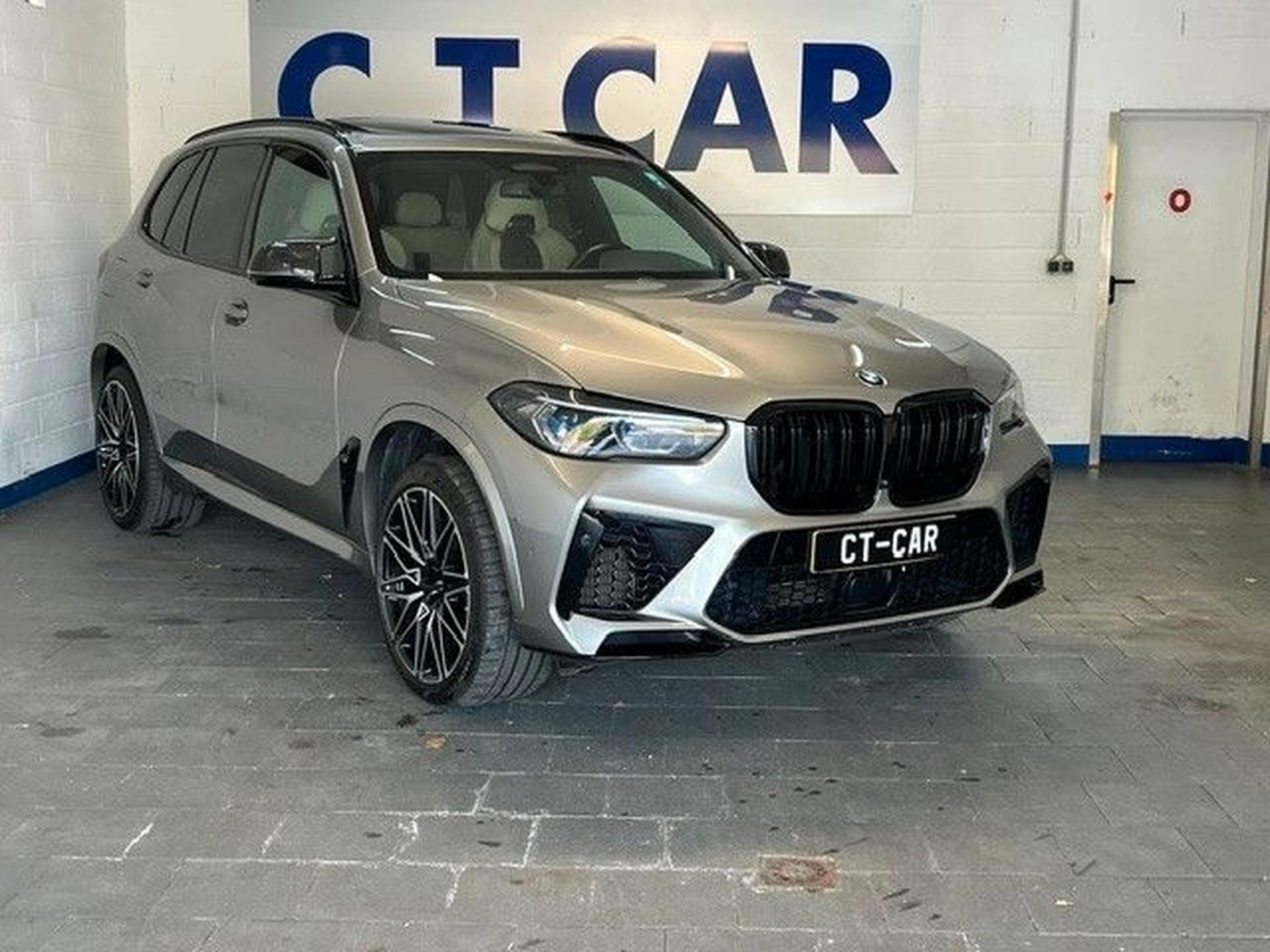 BMW X5 M Competition - VOLL - panorama (2021) - Photo 1