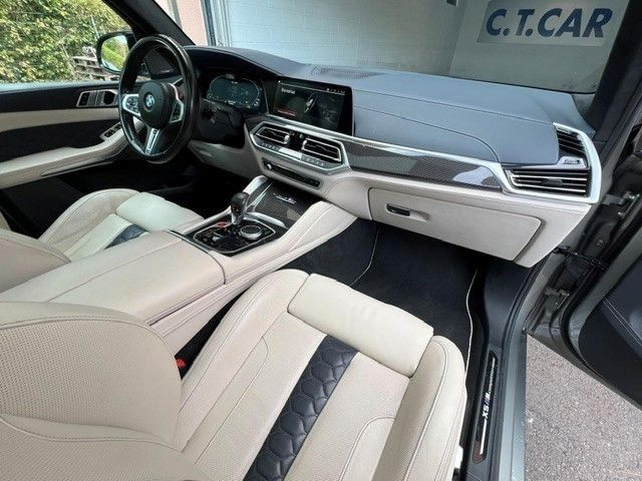 BMW X5 M Competition - VOLL - panorama (2021) - Photo 6