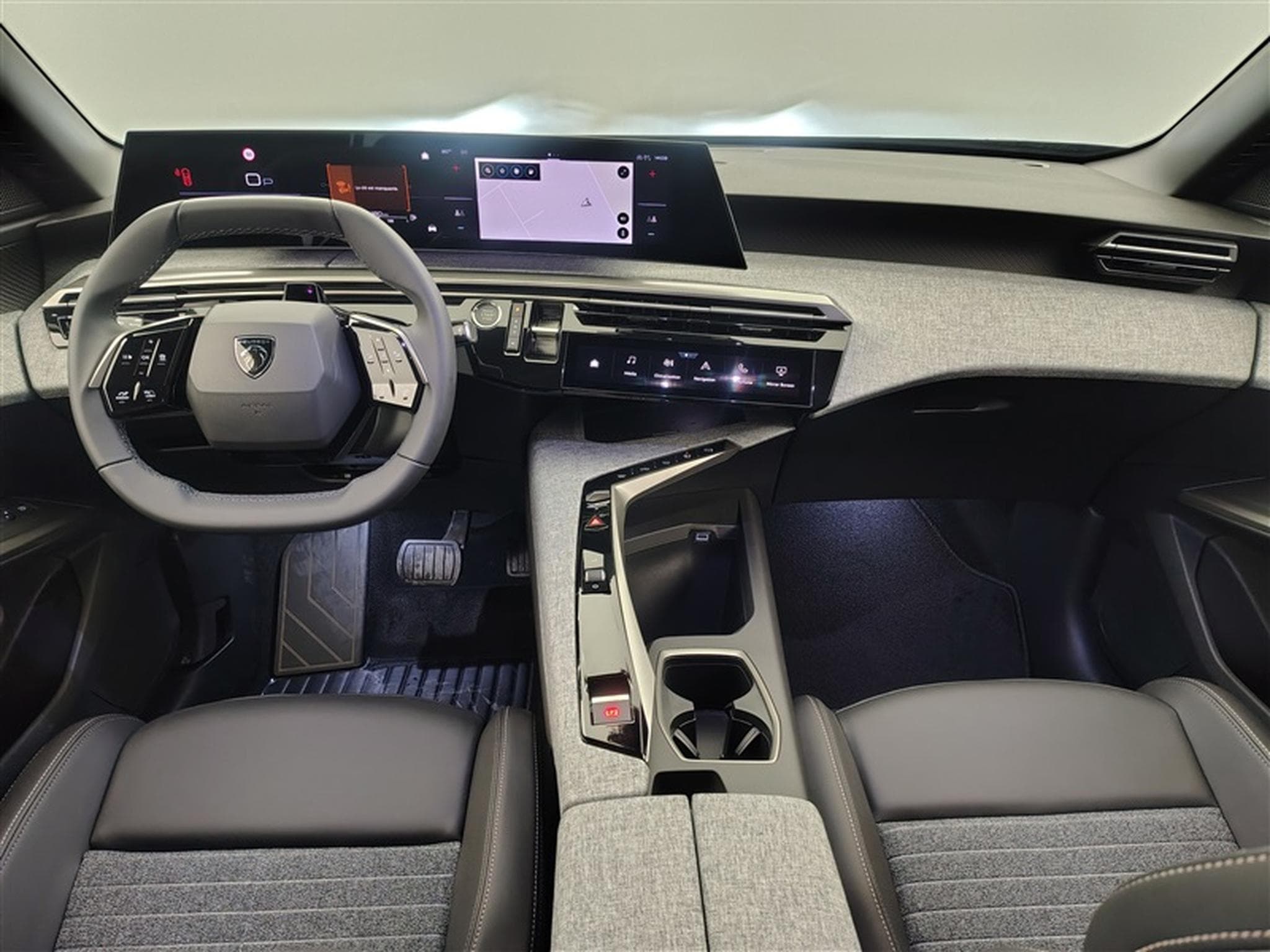 Peugeot 3008 1.2 HYBRID 136cv e-DSC6 Allure Pack NAVI / FULL LED / CAMERA (2026) - Photo 8