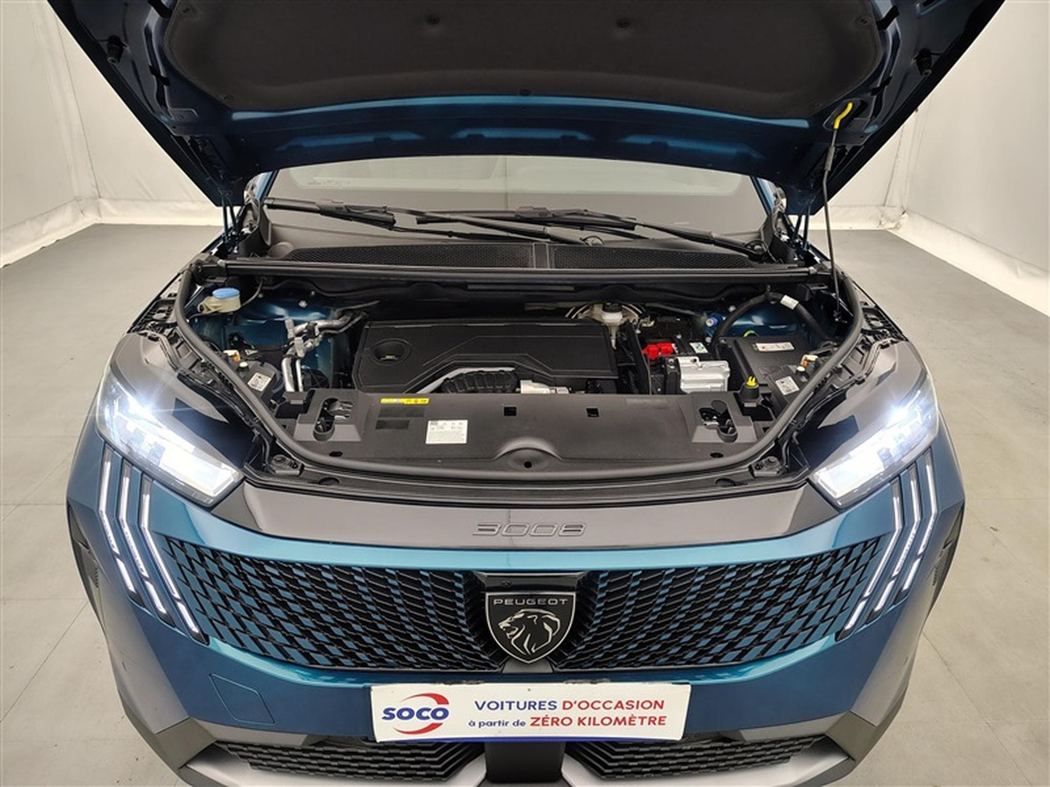 Peugeot 3008 1.2 HYBRID 136cv e-DSC6 Allure Pack NAVI / FULL LED / CAMERA (2026) - Photo 20