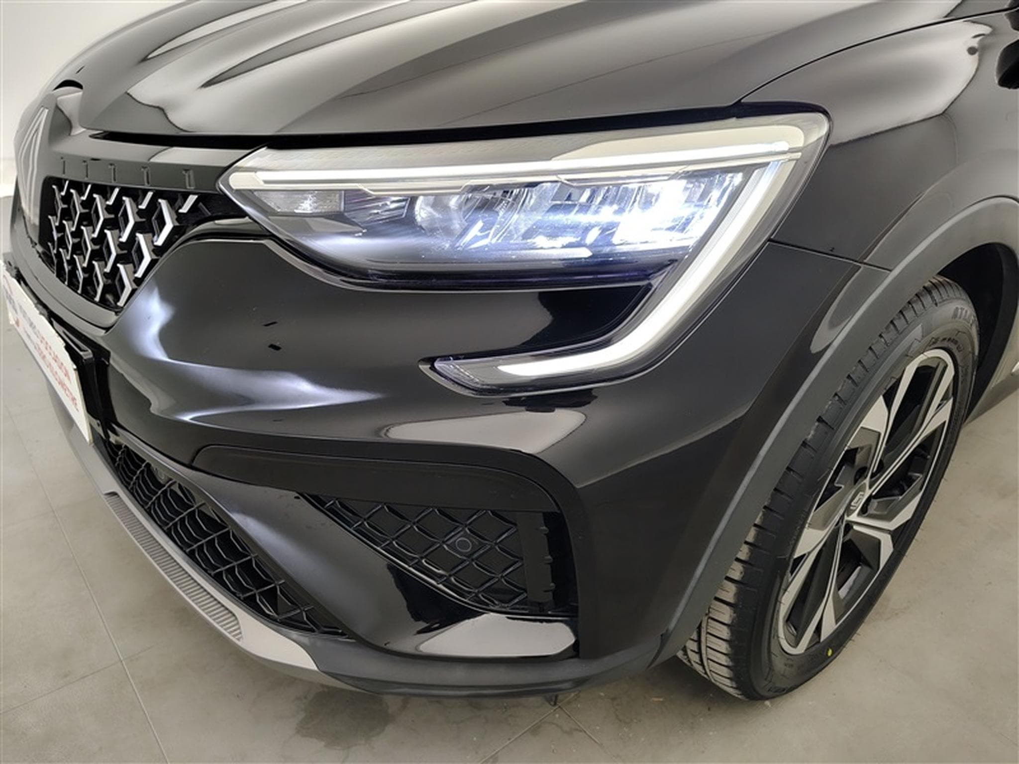 Renault Arkana 1.3 TCe 140cv EDC Techno NAVI / FULL LED / KEYLESS / CAMERA (2024) - Photo 15