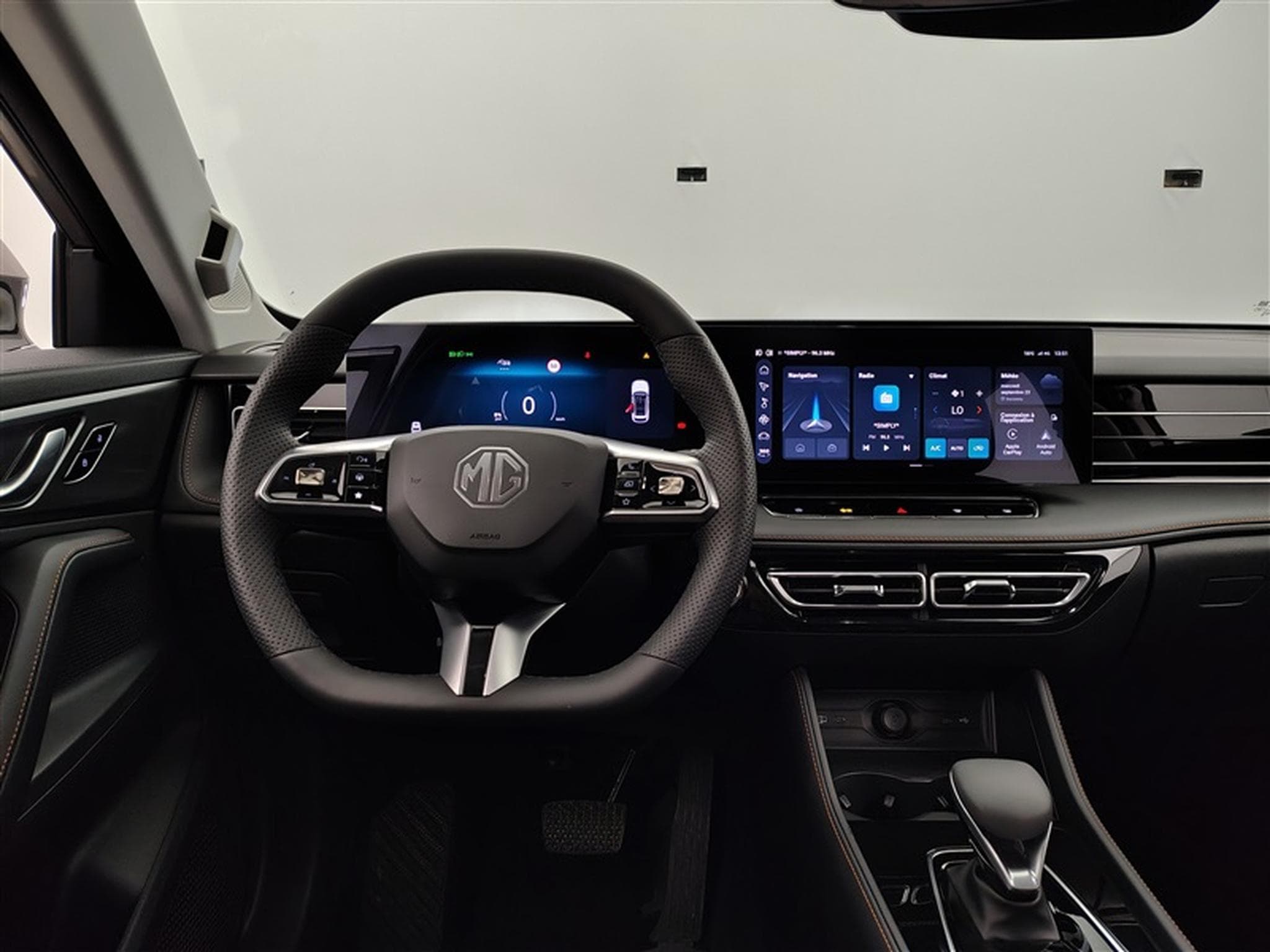 MG HS 1.5 Hybrid+ Luxury NAVI / FULL LED / CUIR / CAMERA 360° (2026) - Photo 9