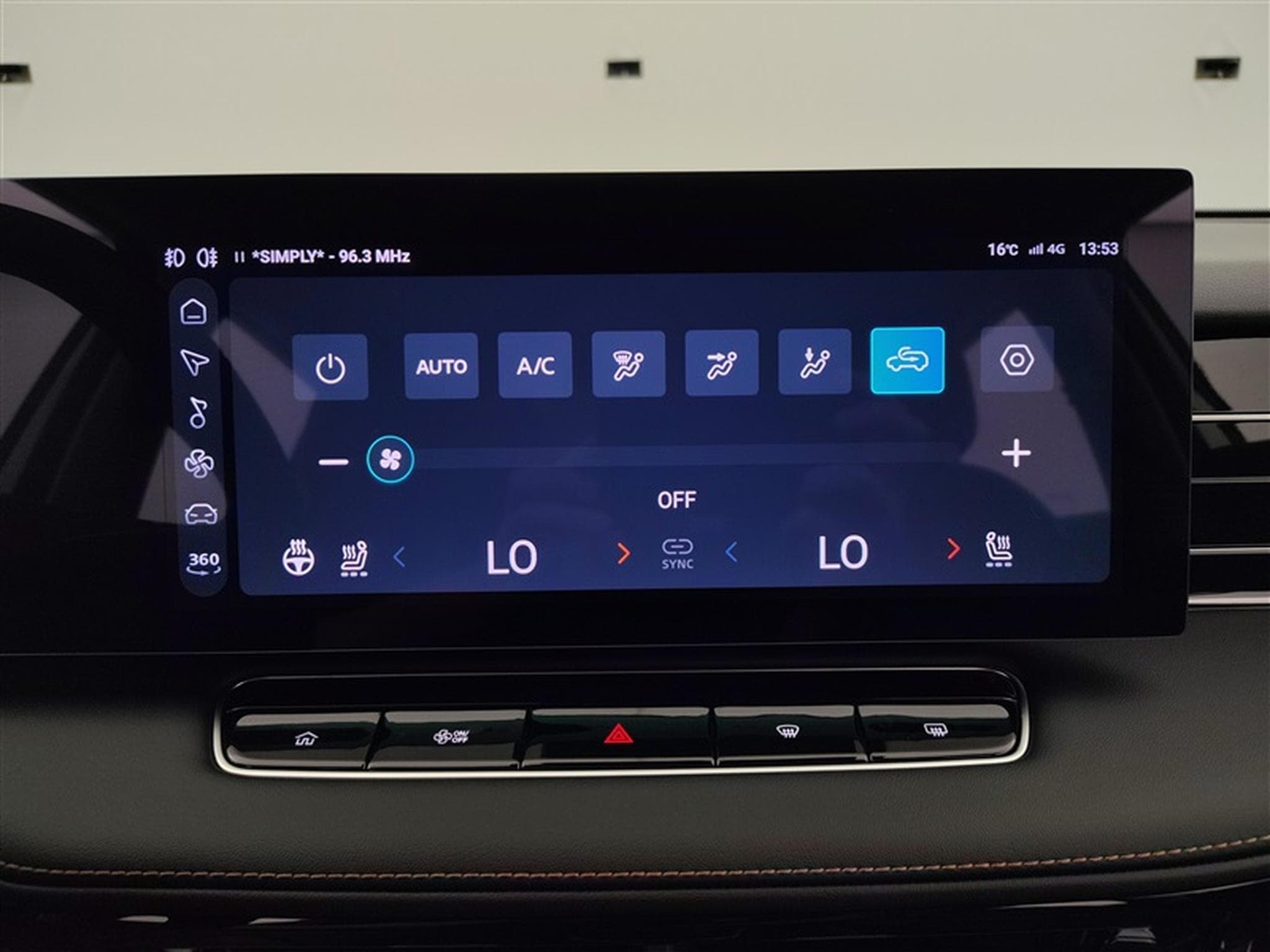 MG HS 1.5 Hybrid+ Luxury NAVI / FULL LED / CUIR / CAMERA 360° (2026) - Photo 19