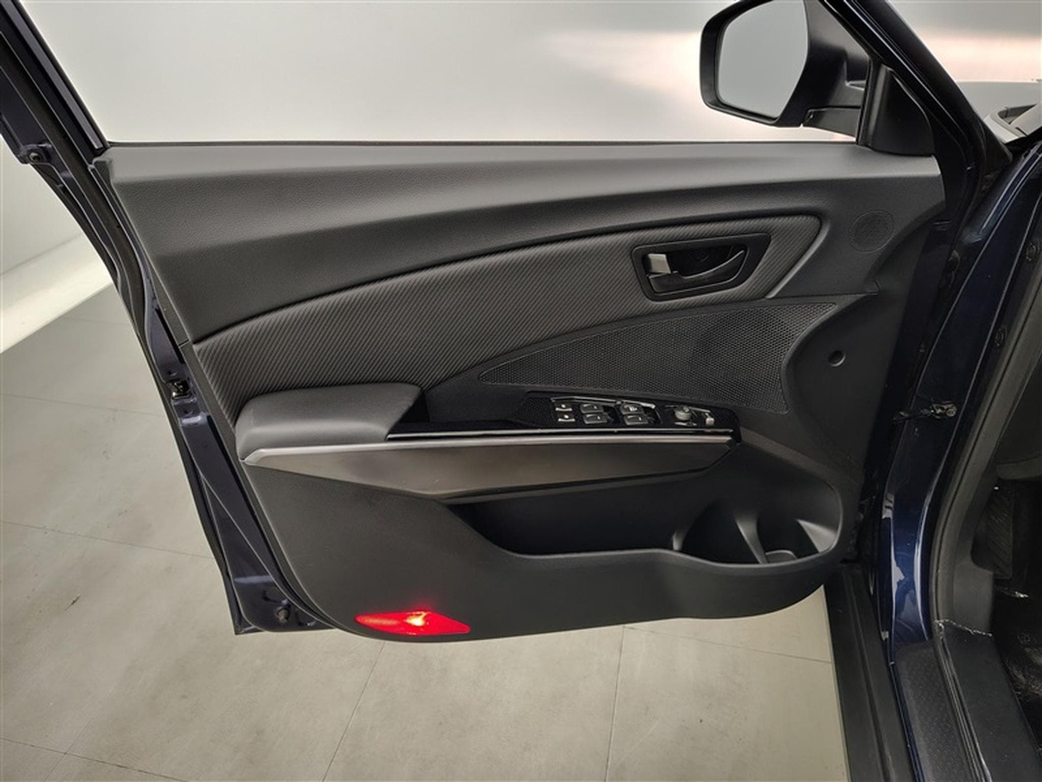 SsangYong Tivoli 1.2 T-GDI 2WD Crystal   Navi / Caméra (2020) - Photo 17