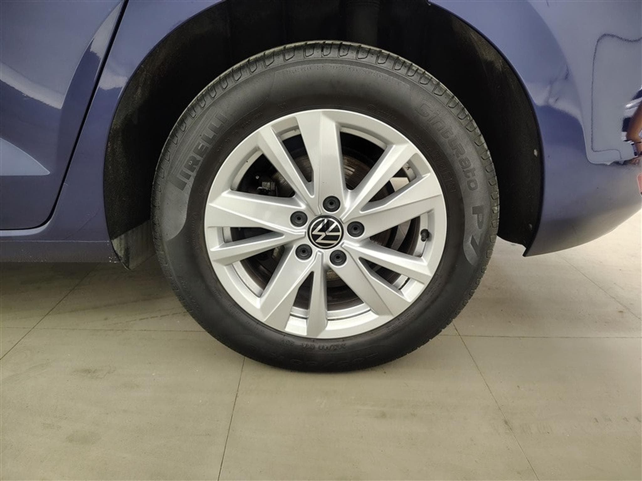 VW Touran 2.0 TDi SCR Highline 7PL/ALCANTARA/NAVI/JA/PDC (2021) - Photo 6