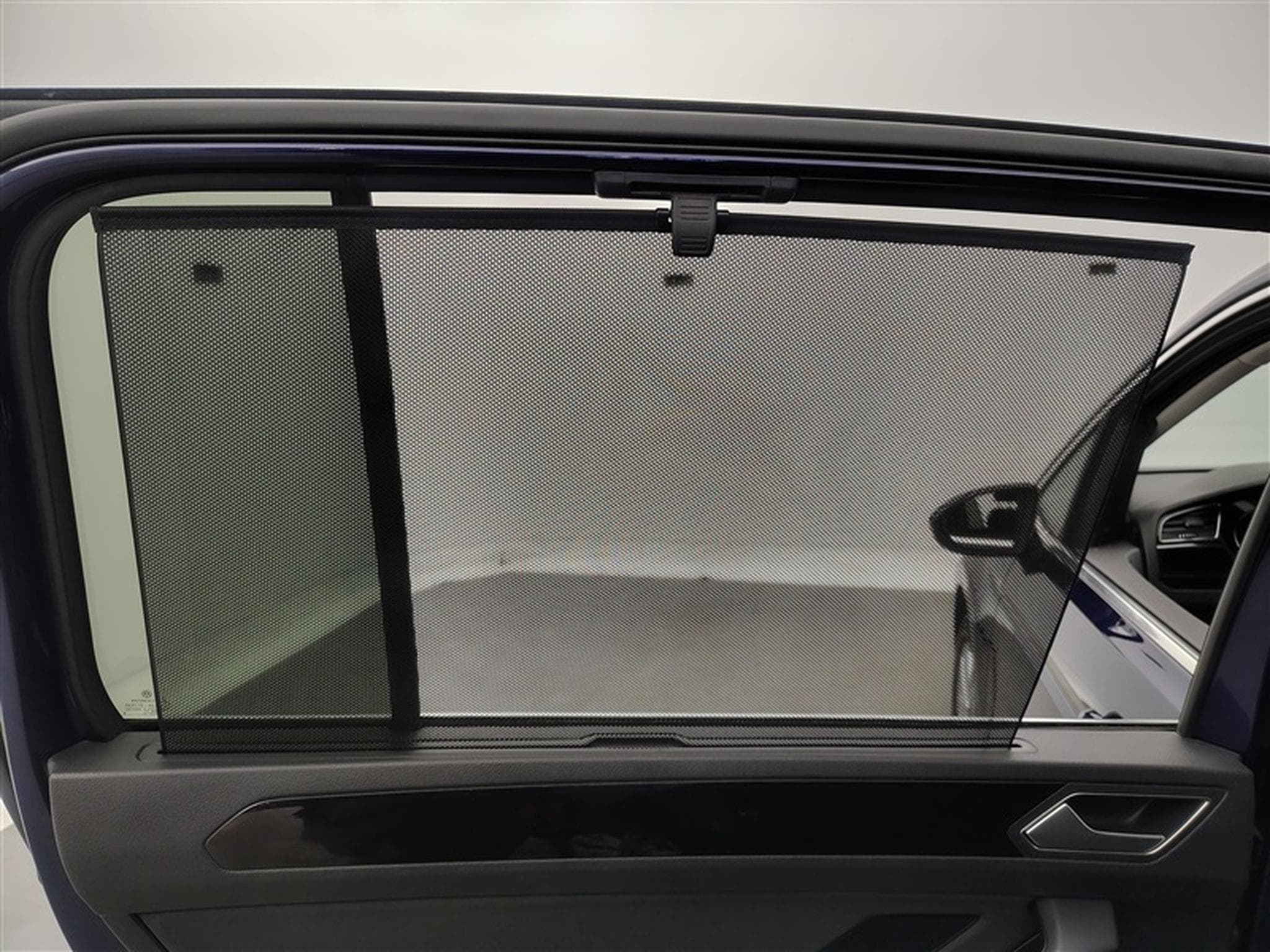 VW Touran 2.0 TDi SCR Highline 7PL/ALCANTARA/NAVI/JA/PDC (2021) - Photo 18