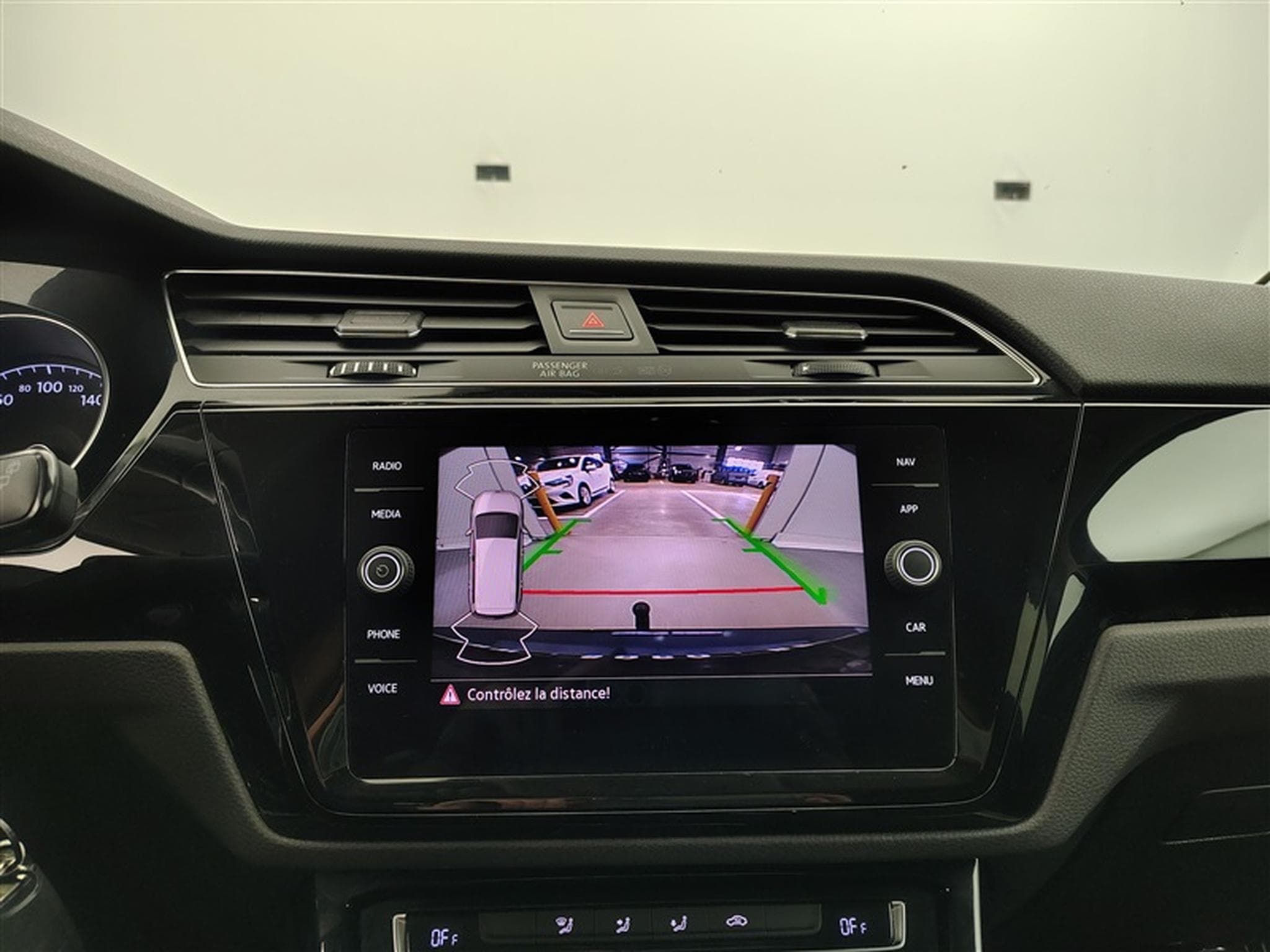 VW Touran 2.0 TDi SCR Highline 7PL/ALCANTARA/NAVI/JA/PDC (2021) - Photo 17