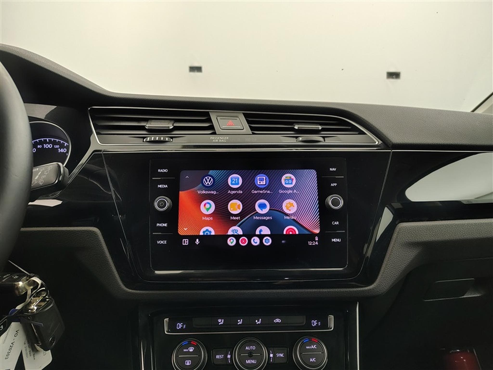 VW Touran 2.0 TDi SCR Highline 7PL/ALCANTARA/NAVI/JA/PDC (2021) - Photo 22