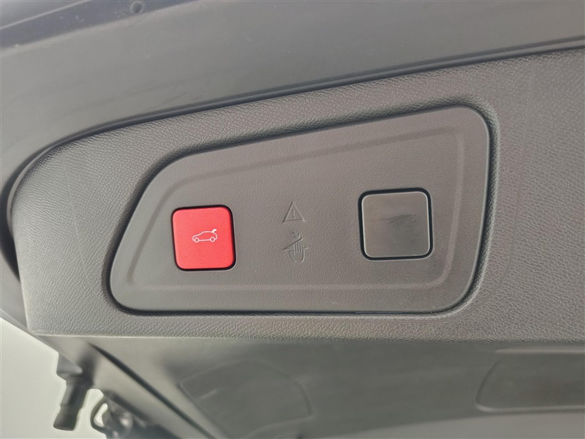 Citroen C5 Aircross PHEV 1.6 Shine NAVI / CUIR / FULL LED (2023) - Photo 19